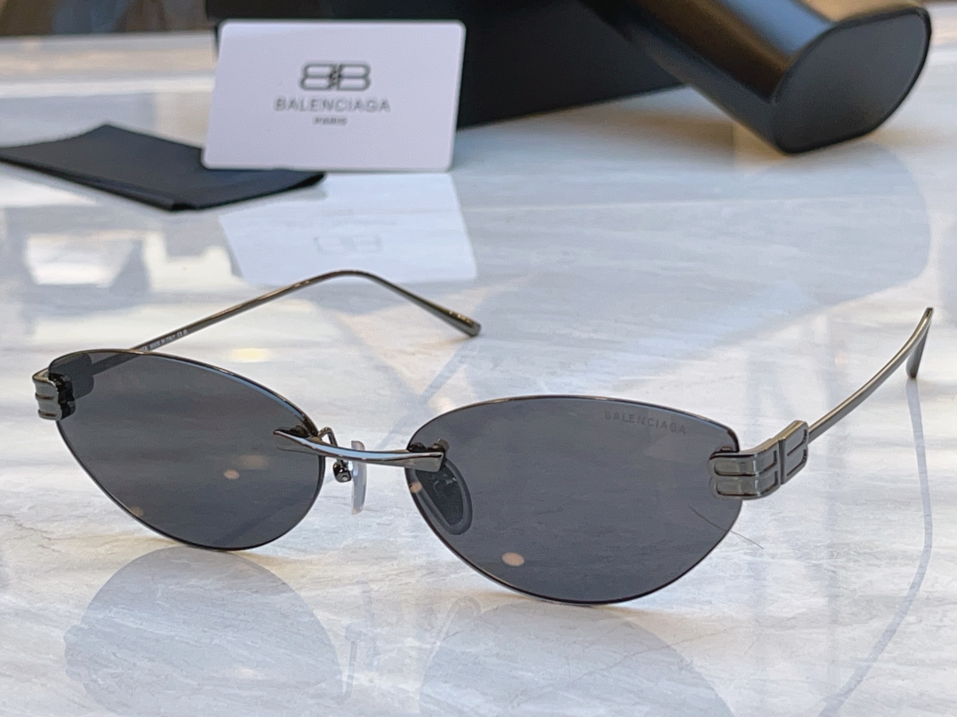 ，【BALENCIAG*】巴黎*世家新款太阳镜，MODEL：BB0486S，SIZE：61口17-145