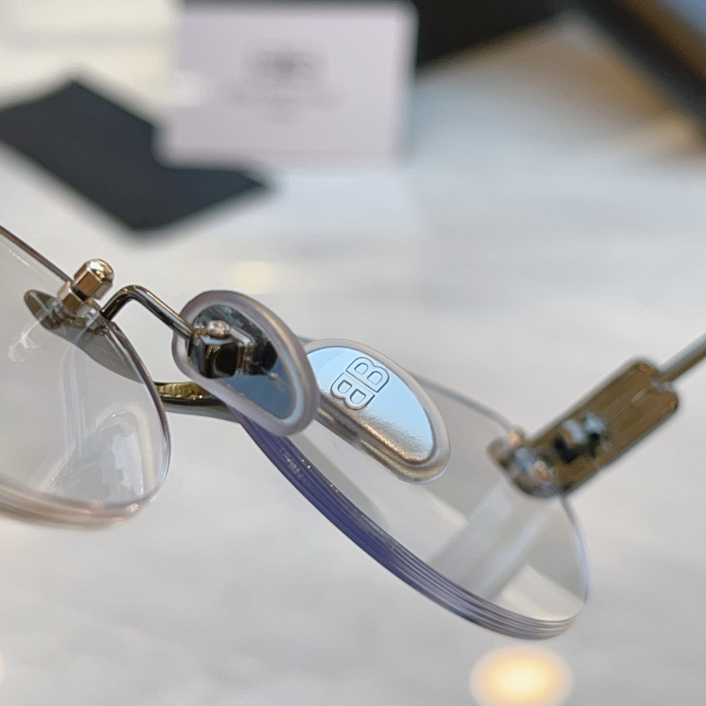 ，【BALENCIAG*】巴黎*世家新款太阳镜，MODEL：BB0486S，SIZE：61口17-145