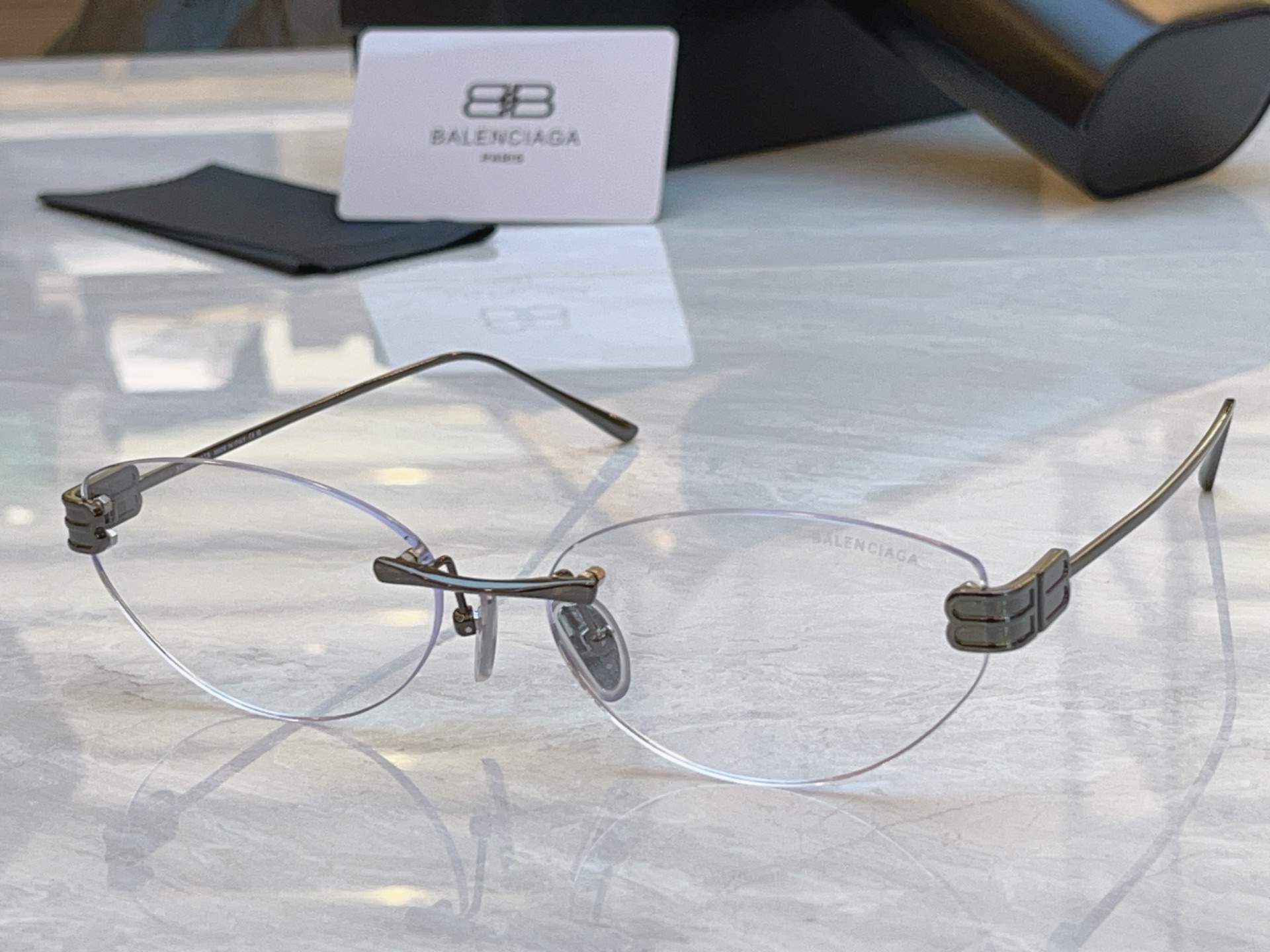 ，【BALENCIAG*】巴黎*世家新款太阳镜，MODEL：BB0486S，SIZE：61口17-145