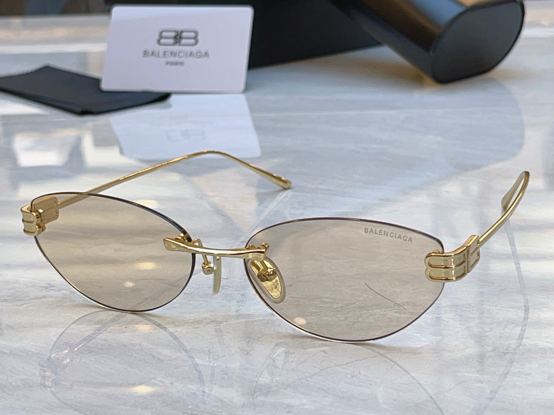 ，【BALENCIAG*】巴黎*世家新款太阳镜，MODEL：BB0486S，SIZE：61口17-145