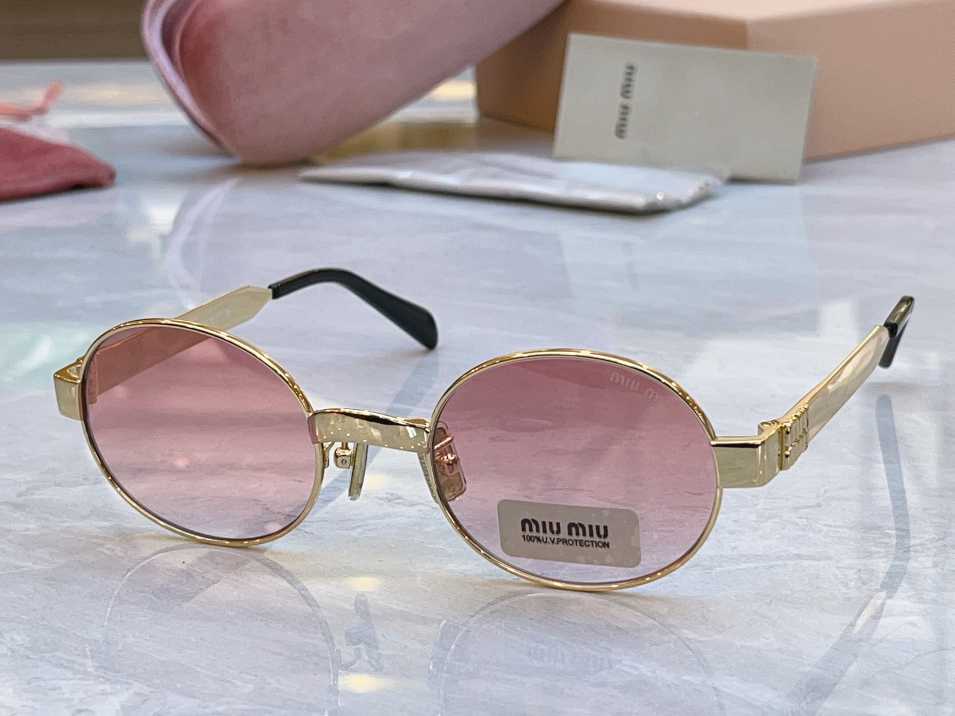 ，【MIUMI*】缪*缪新款太阳镜，Mod: SMUB51S，SIZE:47口21-135