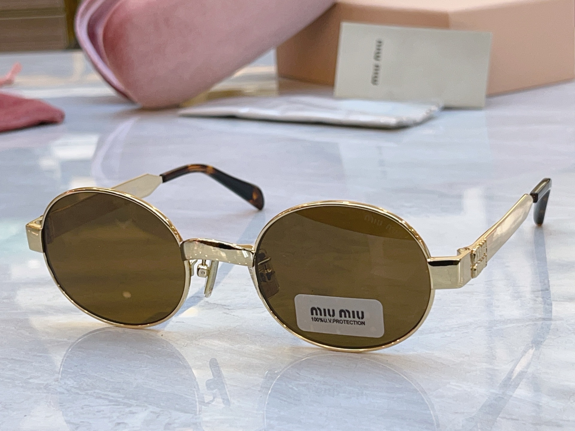，【MIUMI*】缪*缪新款太阳镜，Mod: SMUB51S，SIZE:47口21-135