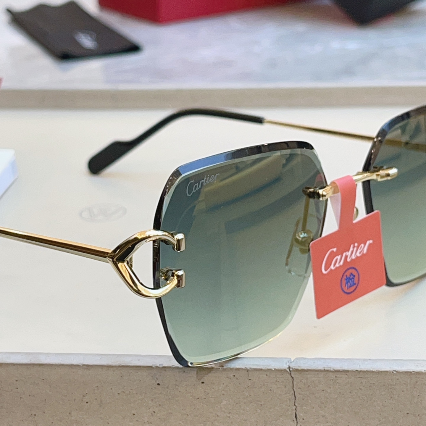 高版本✨，【CARTIE*】卡地*亚新款太阳镜，18K金电镀 镜片蔡司logo✨， MODEL:CT04