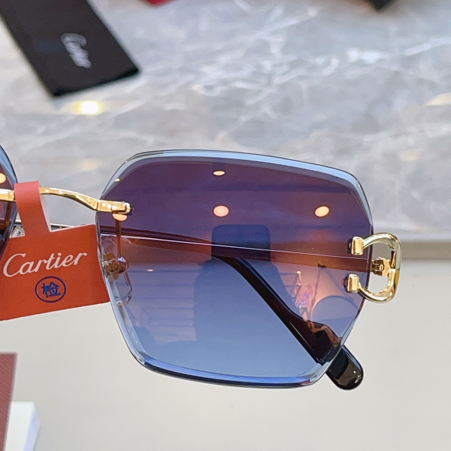高版本✨，【CARTIE*】卡地*亚新款太阳镜，18K金电镀 镜片蔡司logo✨， MODEL:CT04