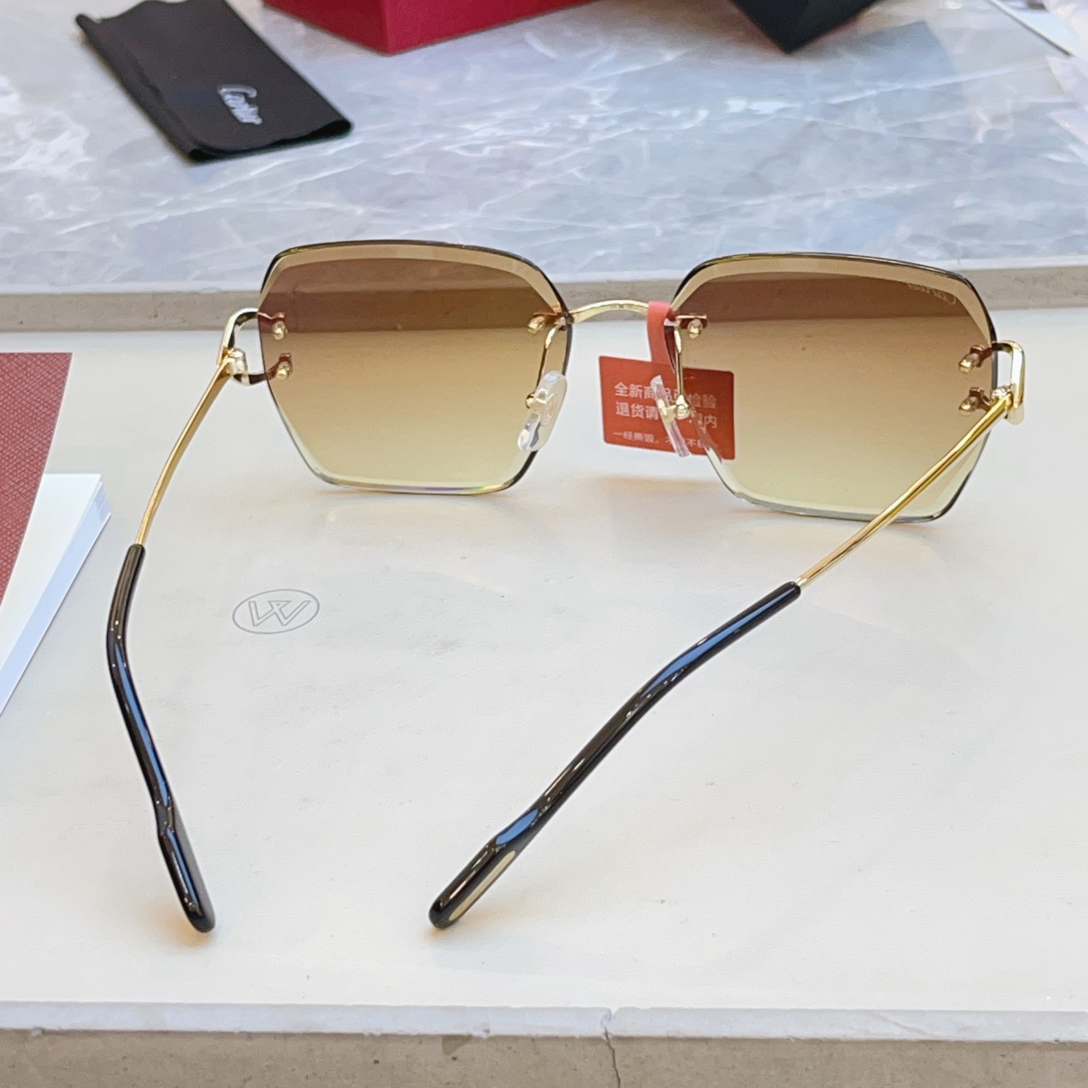 高版本✨，【CARTIE*】卡地*亚新款太阳镜，18K金电镀 镜片蔡司logo✨， MODEL:CT04