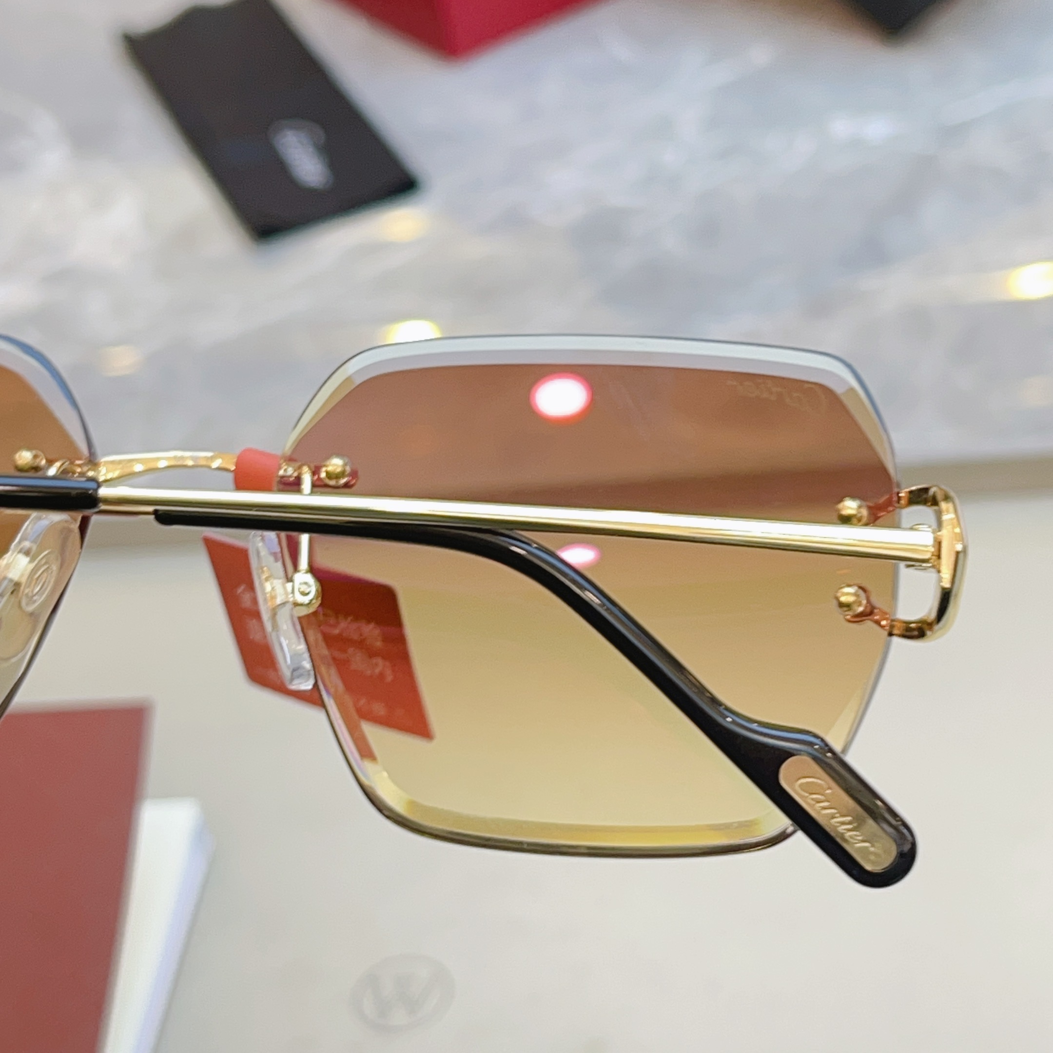 高版本✨，【CARTIE*】卡地*亚新款太阳镜，18K金电镀 镜片蔡司logo✨， MODEL:CT04