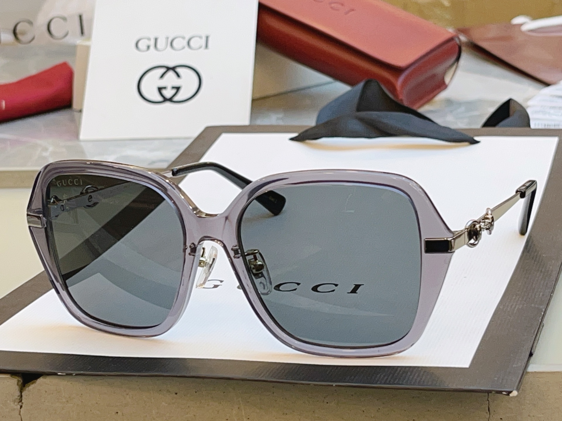 ，【GUCC*】古*驰新款太阳镜 高版本✨，MODEL：GG2055SA，SIZE：57口17-145