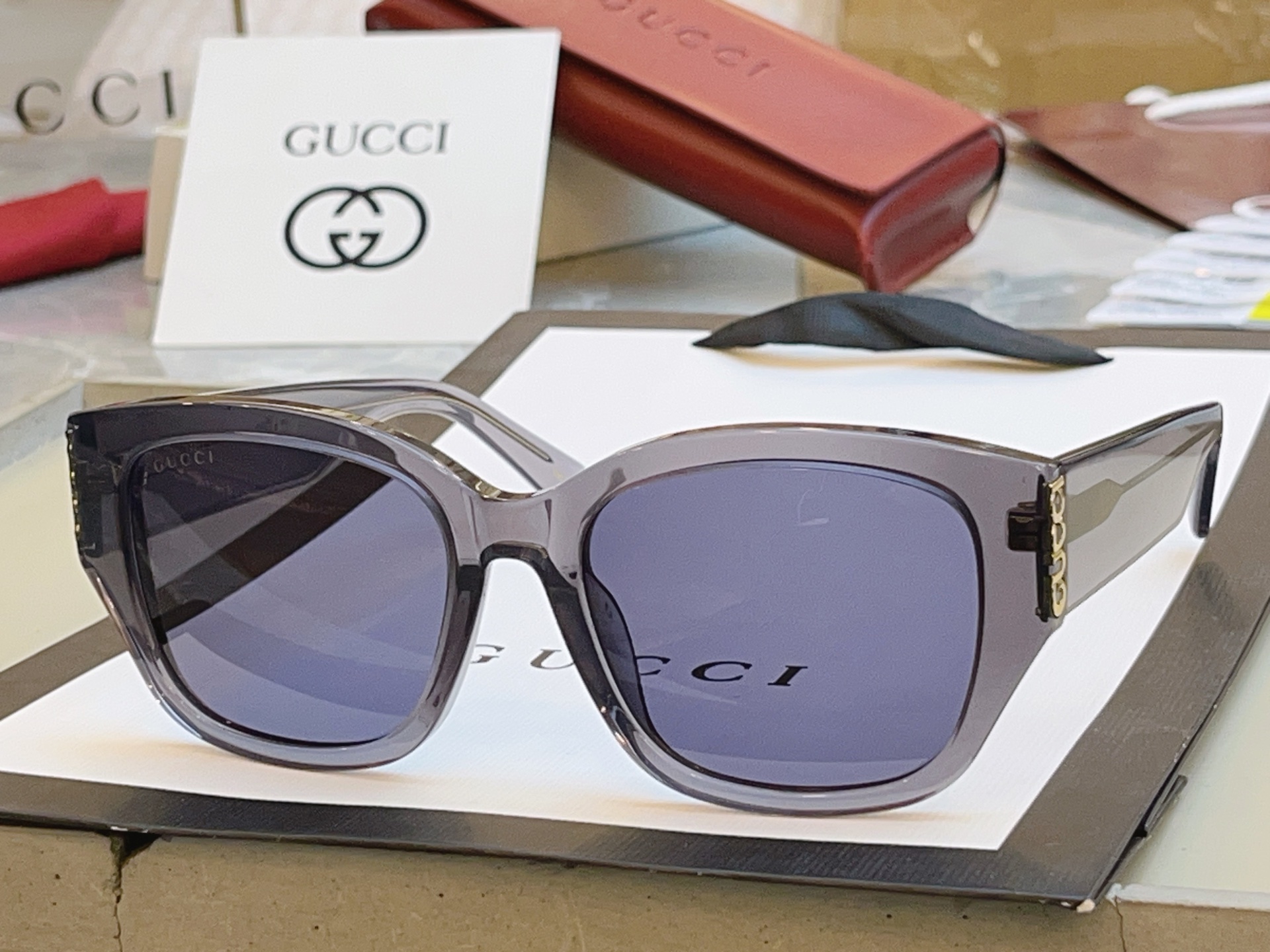 ，【GUCC*】古*驰新款太阳镜 高版本✨，MODEL：GG2043SA，SIZE：55口19-145