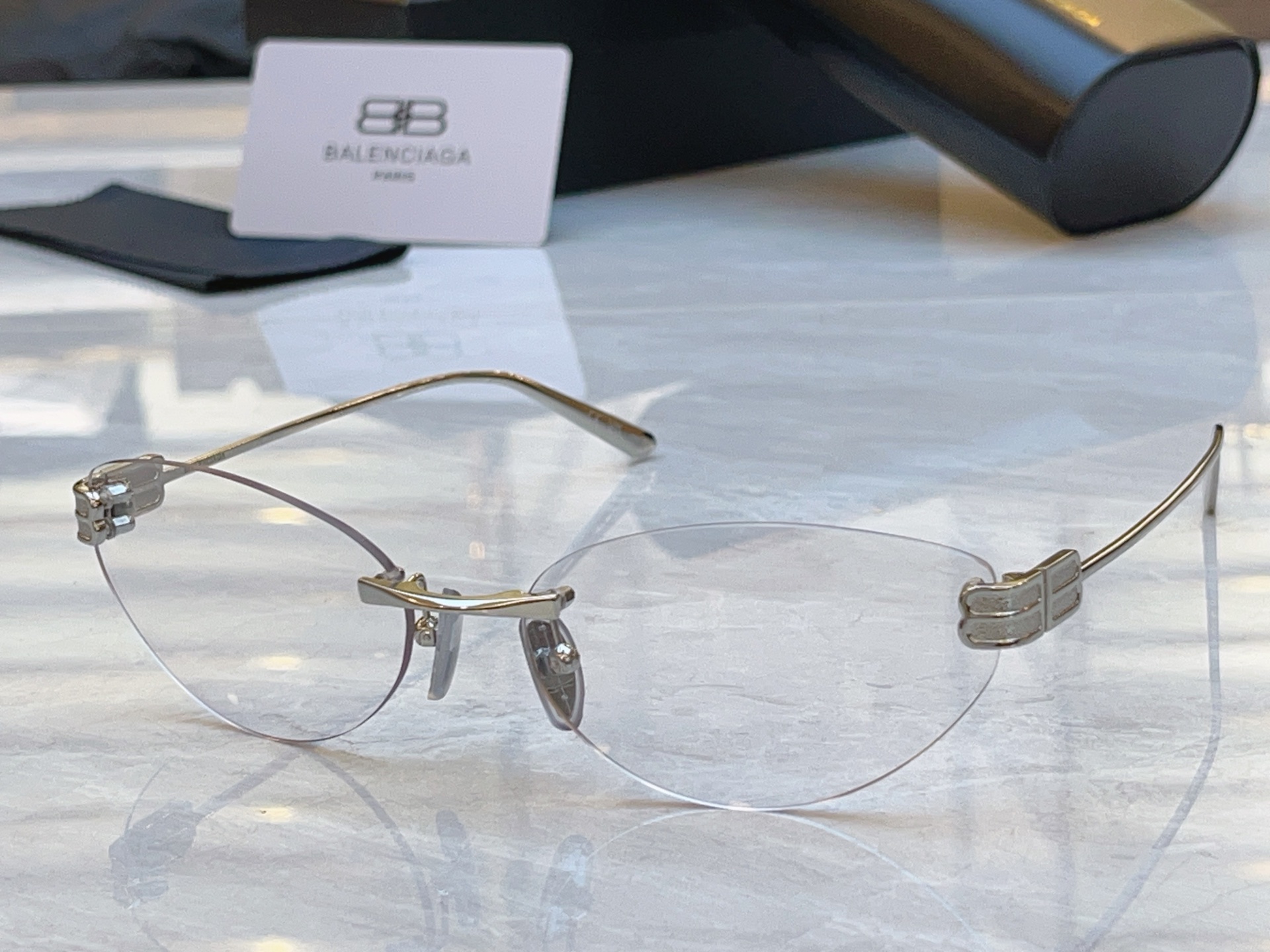 ，【BALENCIAG*】巴黎*世家新款太阳镜，MODEL：BB0486S，SIZE：61口17-145