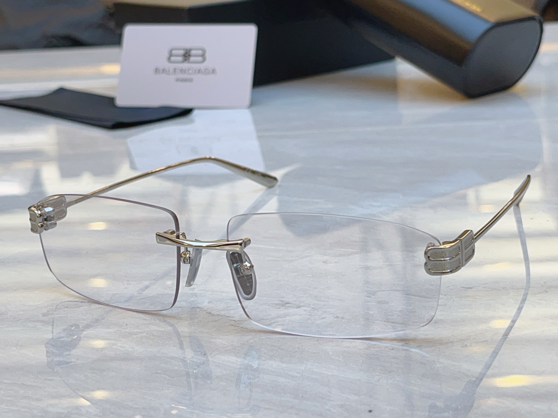 ，【BALENCIAG*】巴黎*世家新款太阳镜，MODEL：BB0488S，SIZE：62口17-145