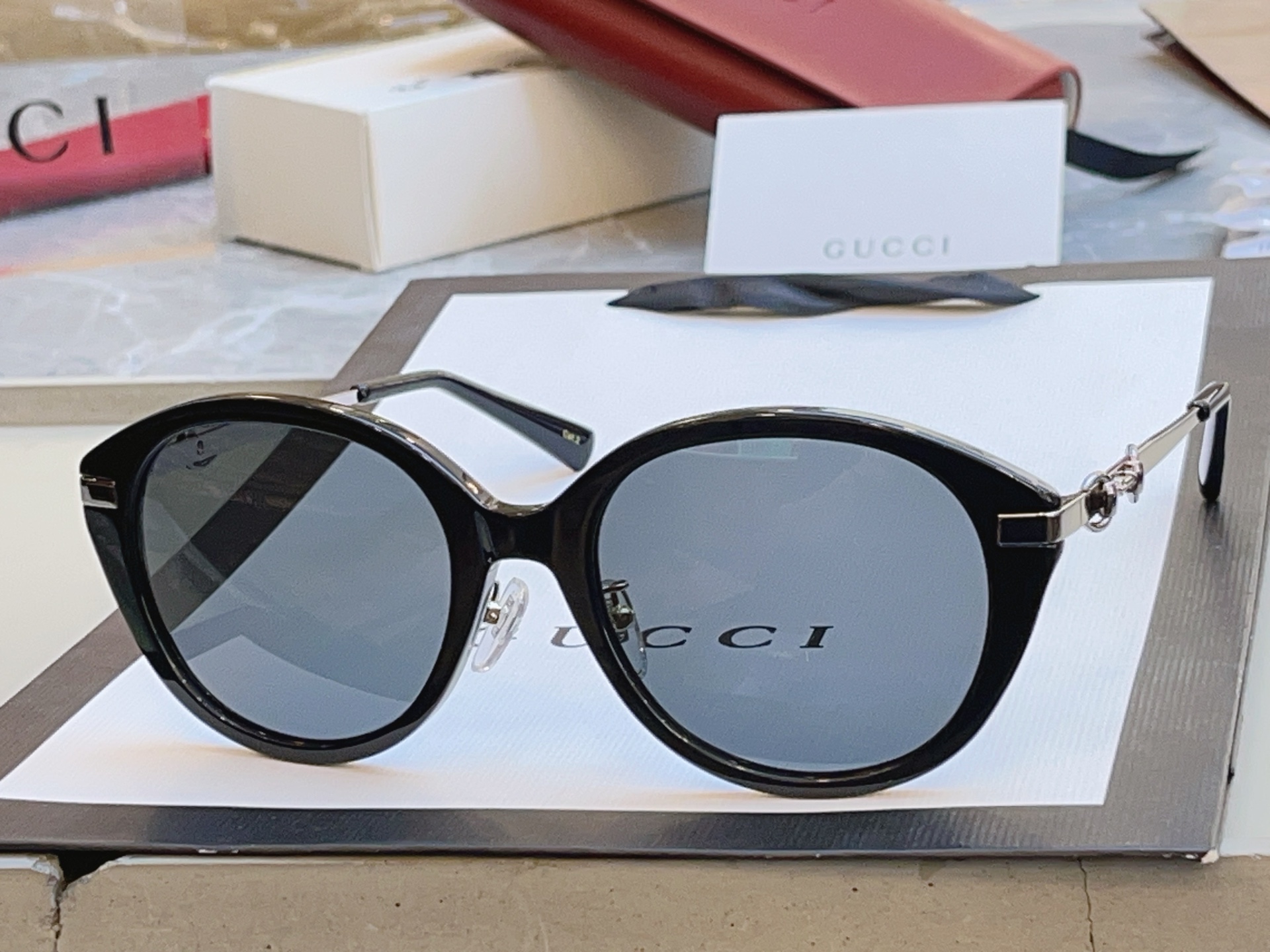 ，【GUCC*】古*驰新款太阳镜 高版本✨，MODEL：GG2056SA，SIZE：56口20-145