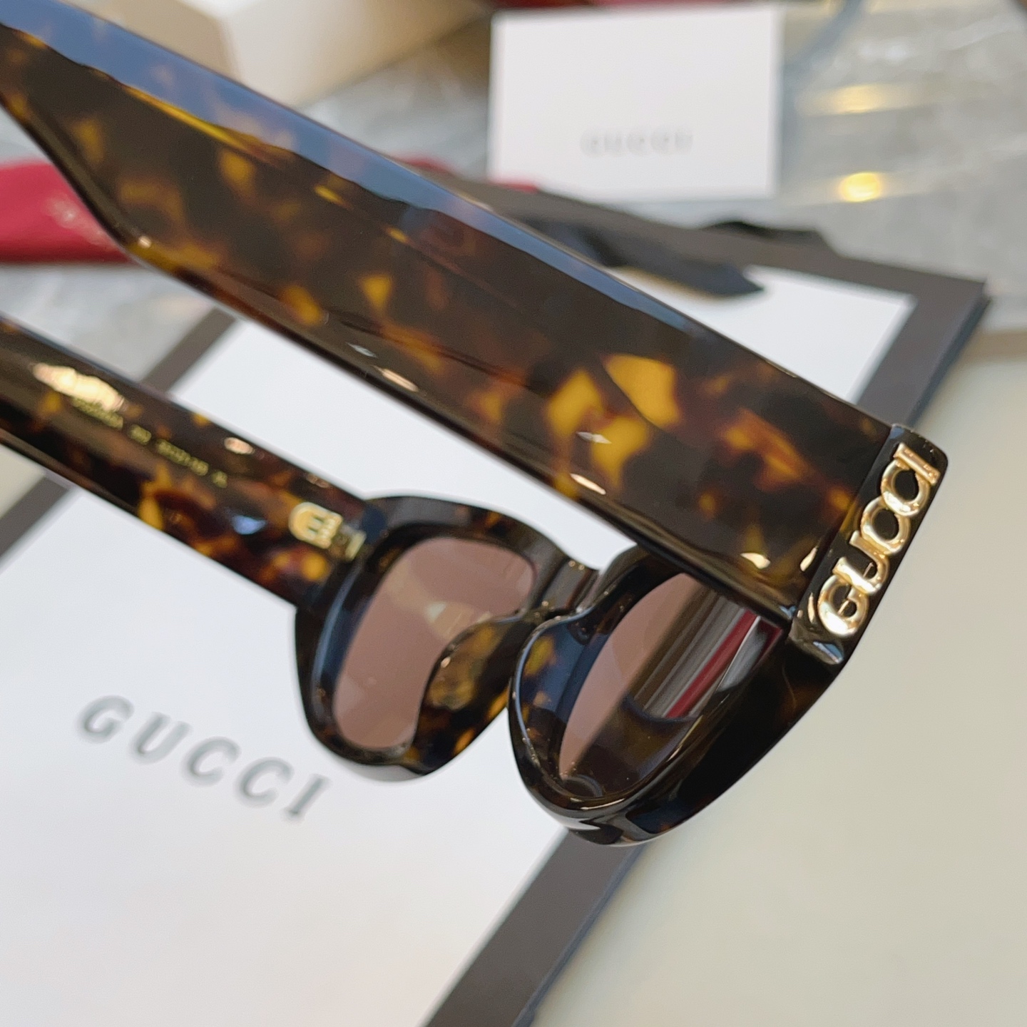 ，【GUCC*】古*驰新款太阳镜 高版本✨，MODEL：GG2044SA，SIZE：55口21-145