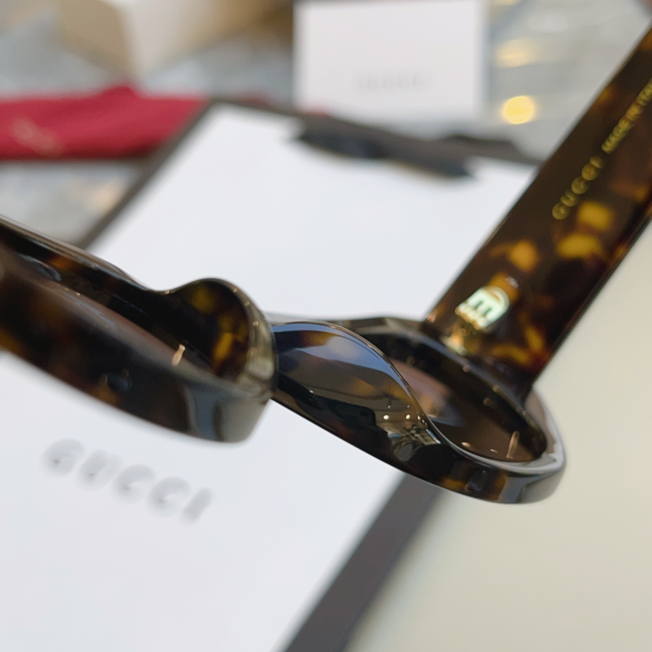 ，【GUCC*】古*驰新款太阳镜 高版本✨，MODEL：GG2044SA，SIZE：55口21-145