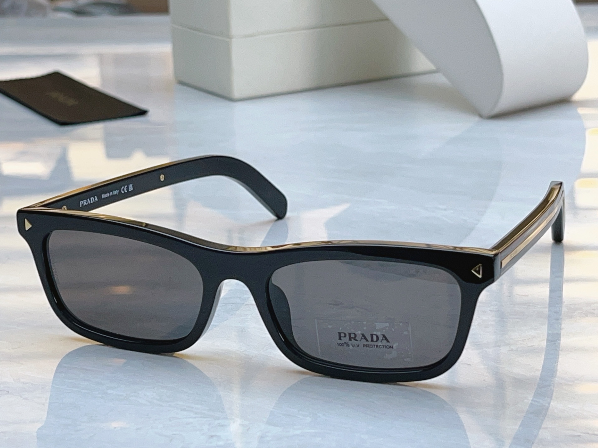 ，【PRAD*】普拉*达新款太阳镜🕶️，MODEL：PR D05S，SIZE：53口19-145