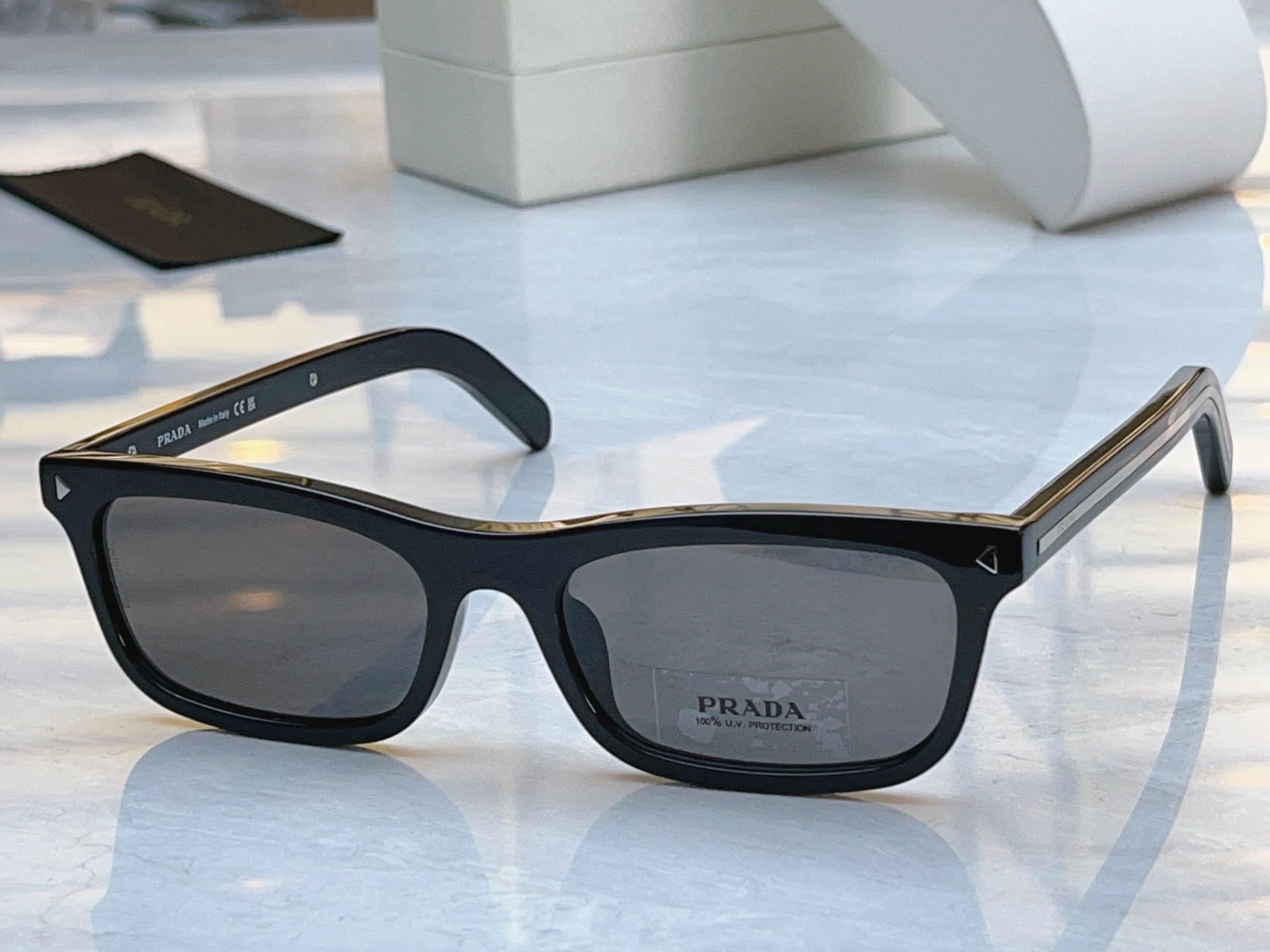 ，【PRAD*】普拉*达新款太阳镜🕶️，MODEL：PR D05S，SIZE：53口19-145