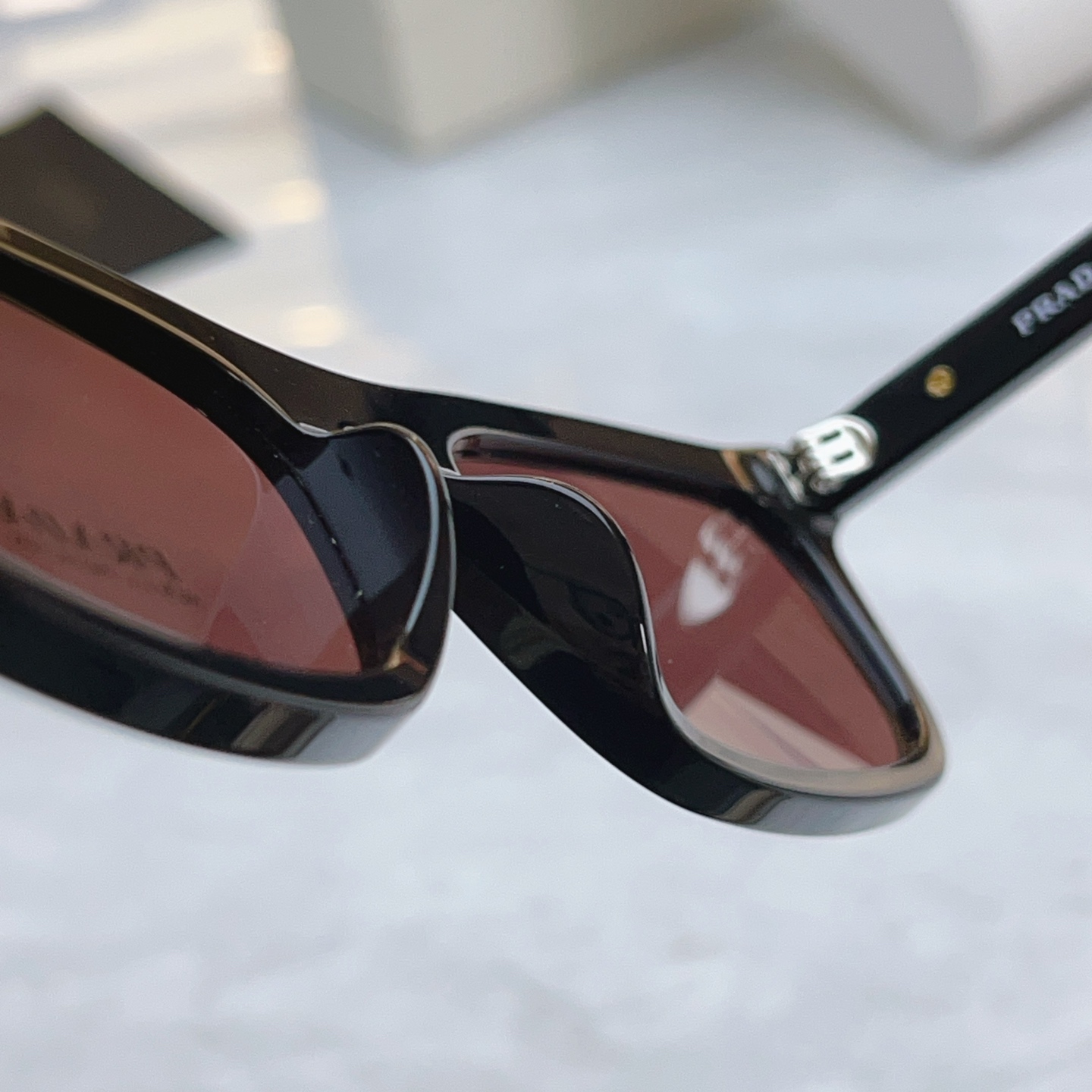 ，【PRAD*】普拉*达新款太阳镜🕶️，MODEL：PR D05S，SIZE：53口19-145