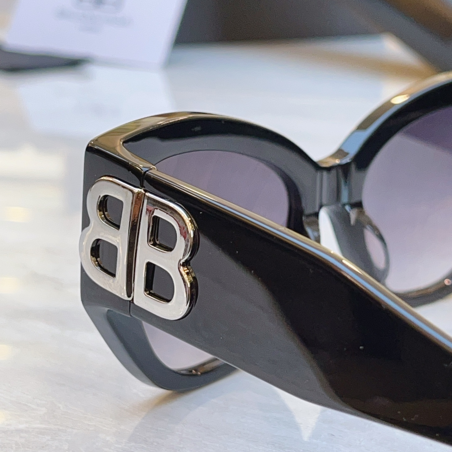 ，【BALENCIAG*】巴黎*世家新款太阳镜，MODEL：BB0322SK，SIZE：55口19-13