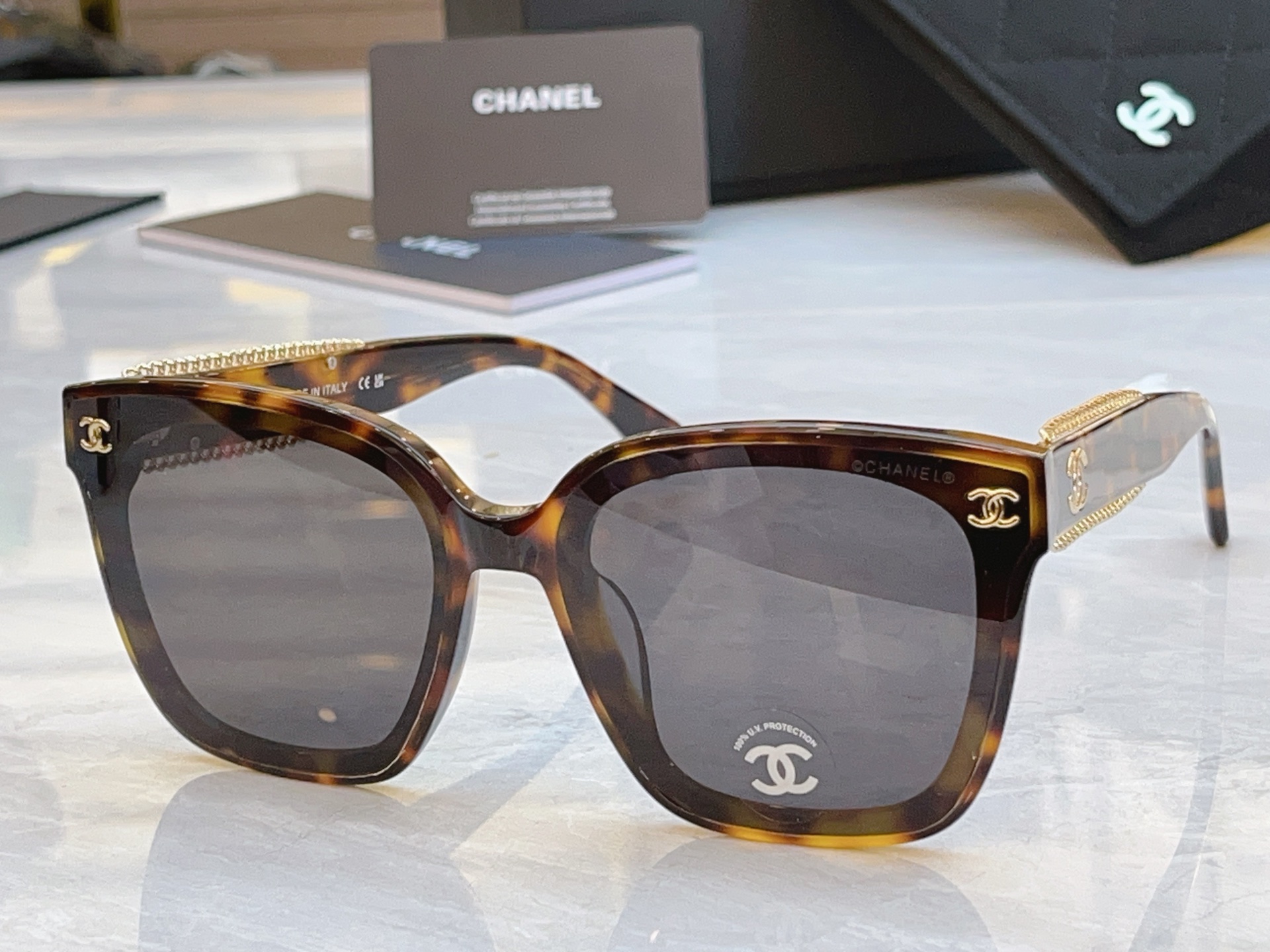 ，【CHANE*】香奈*儿新款太阳镜，MODEL：CH8039，SIZE：64口15-145