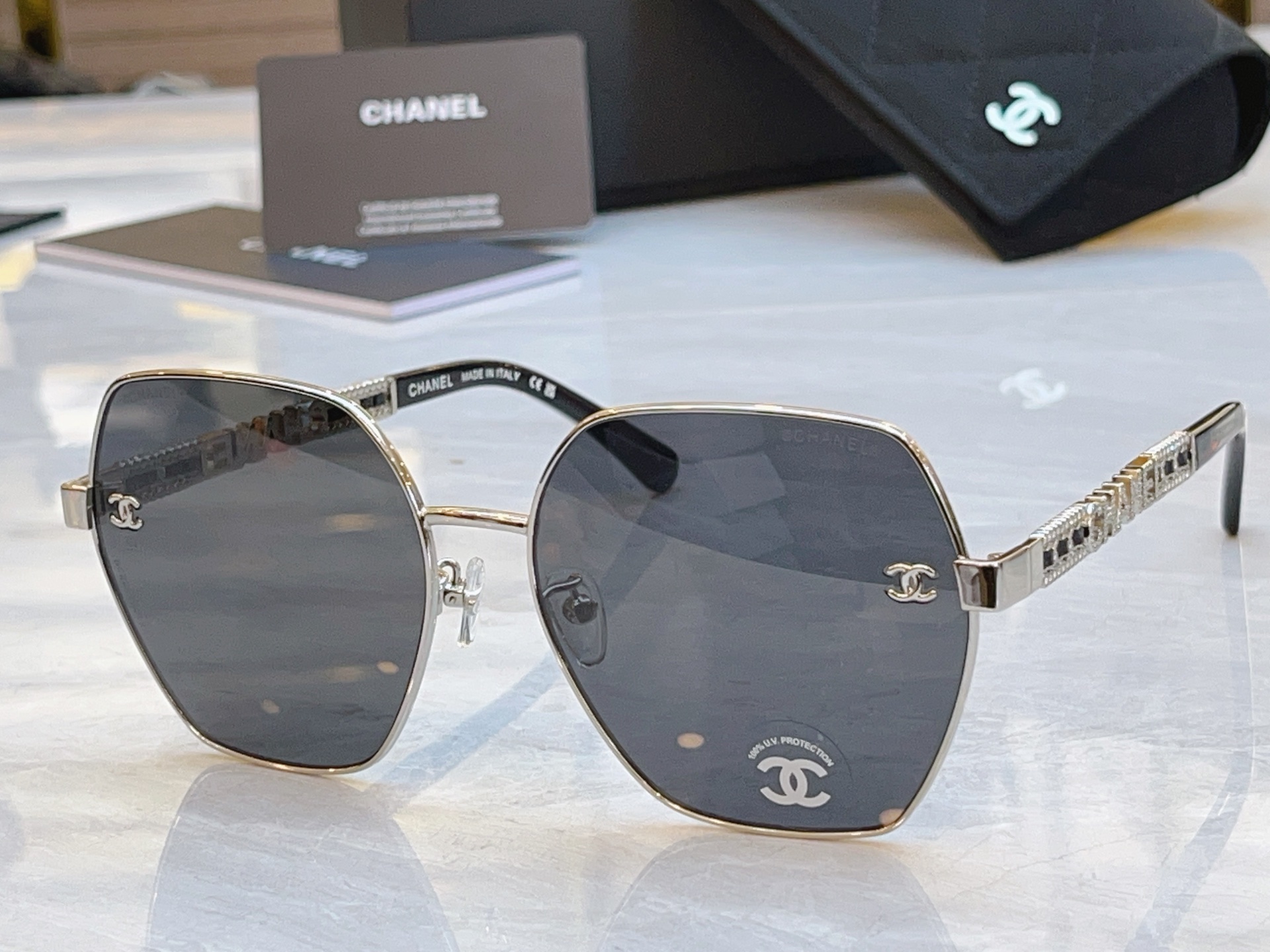 ，【CHANE*】香奈*儿新款太阳镜，MODEL：CH6043，SIZE：60口16-145