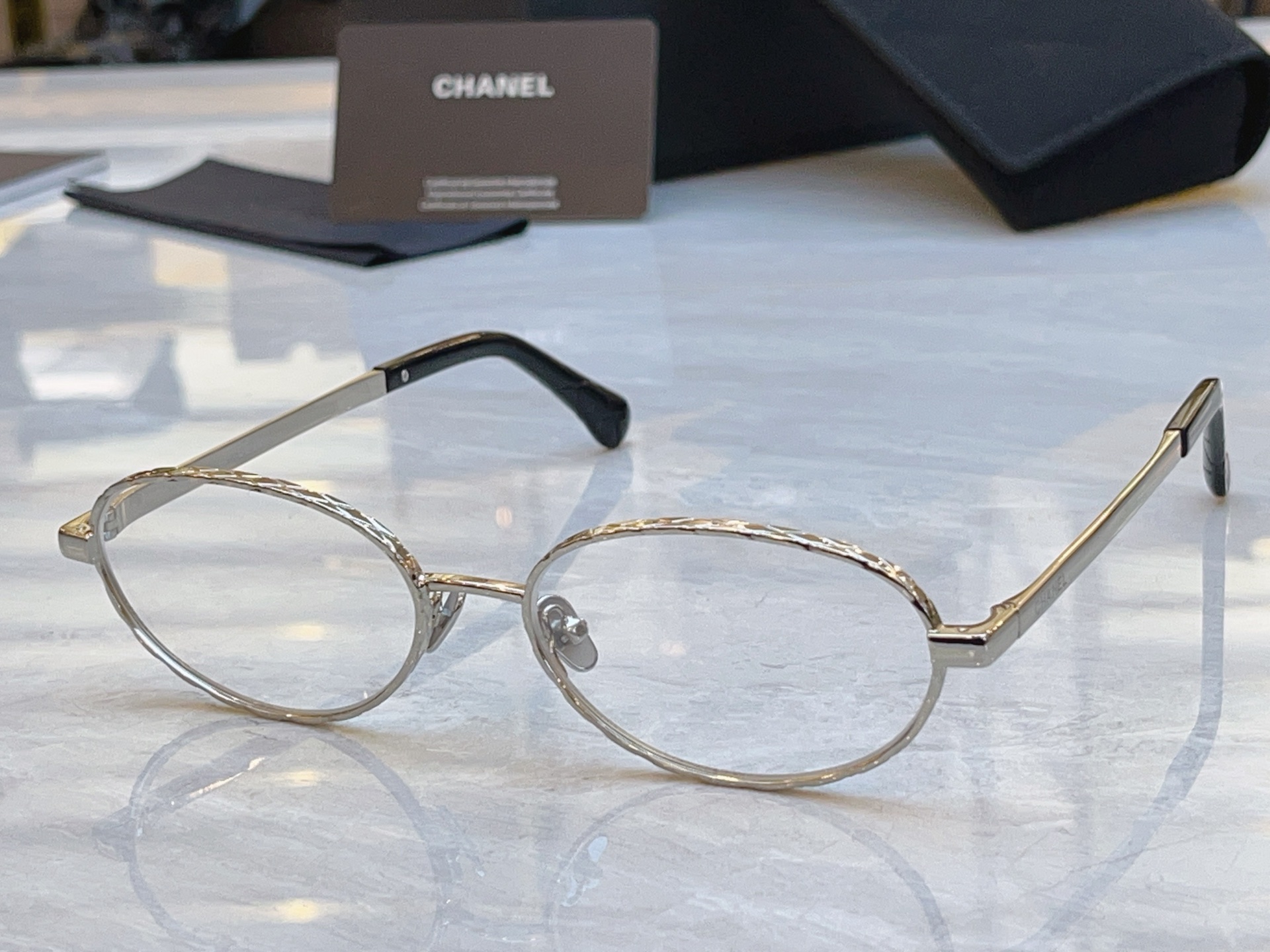 ，【CHANE*】香奈*儿新款太阳镜，MODEL：CH2227，SIZE：55口18-145