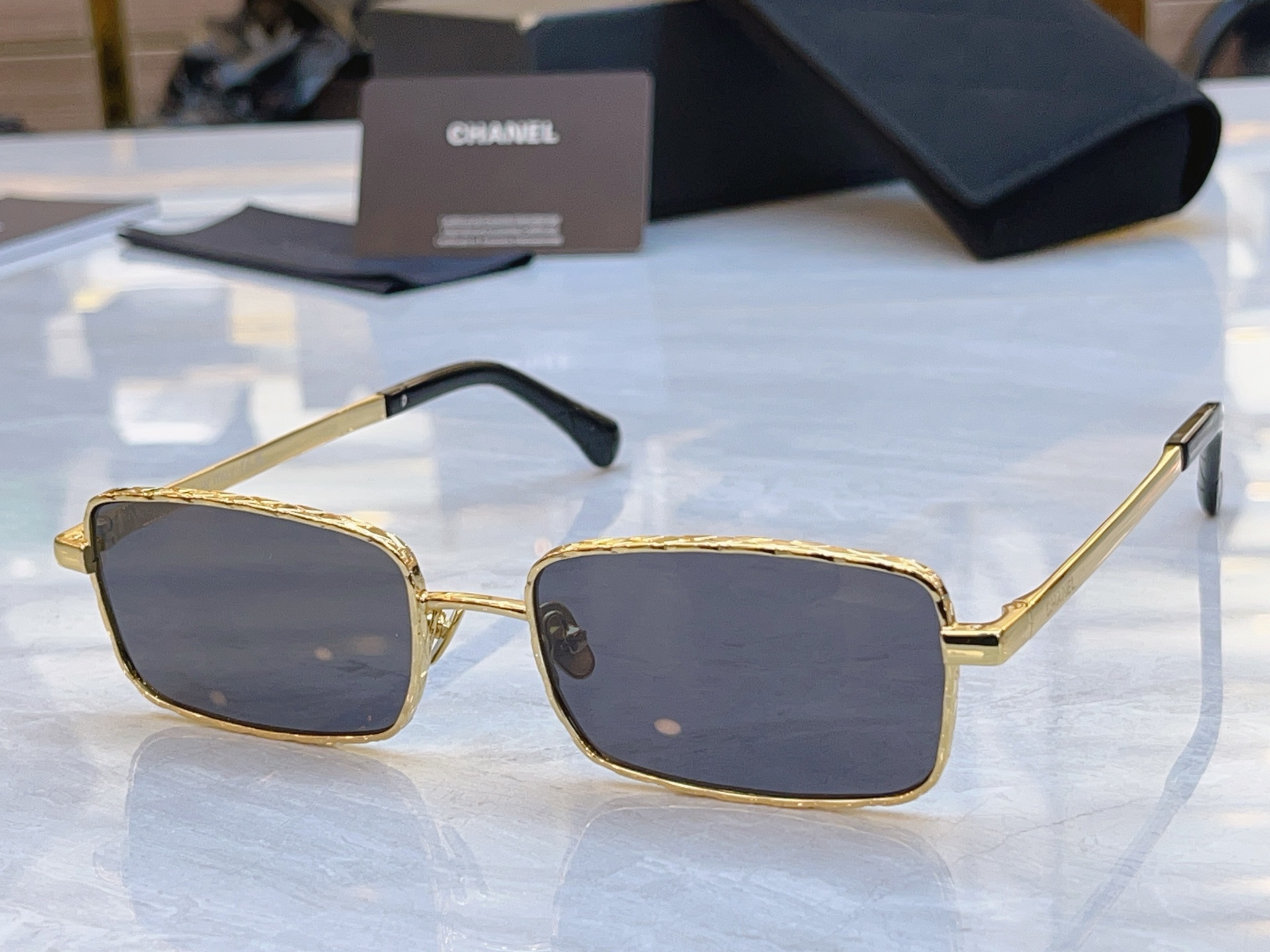 ，【CHANE*】香奈*儿新款太阳镜，MODEL：CH4295，SIZE：54口19-145