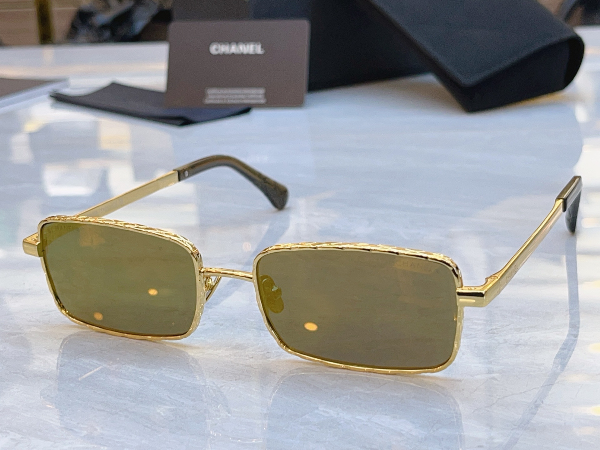 ，【CHANE*】香奈*儿新款太阳镜，MODEL：CH4295，SIZE：54口19-145