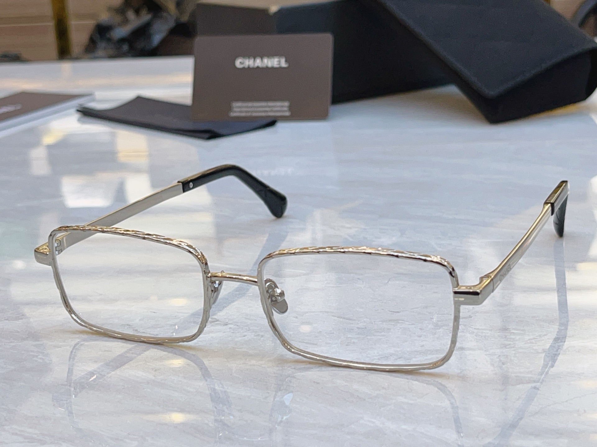 ，【CHANE*】香奈*儿新款太阳镜，MODEL：CH4295，SIZE：54口19-145