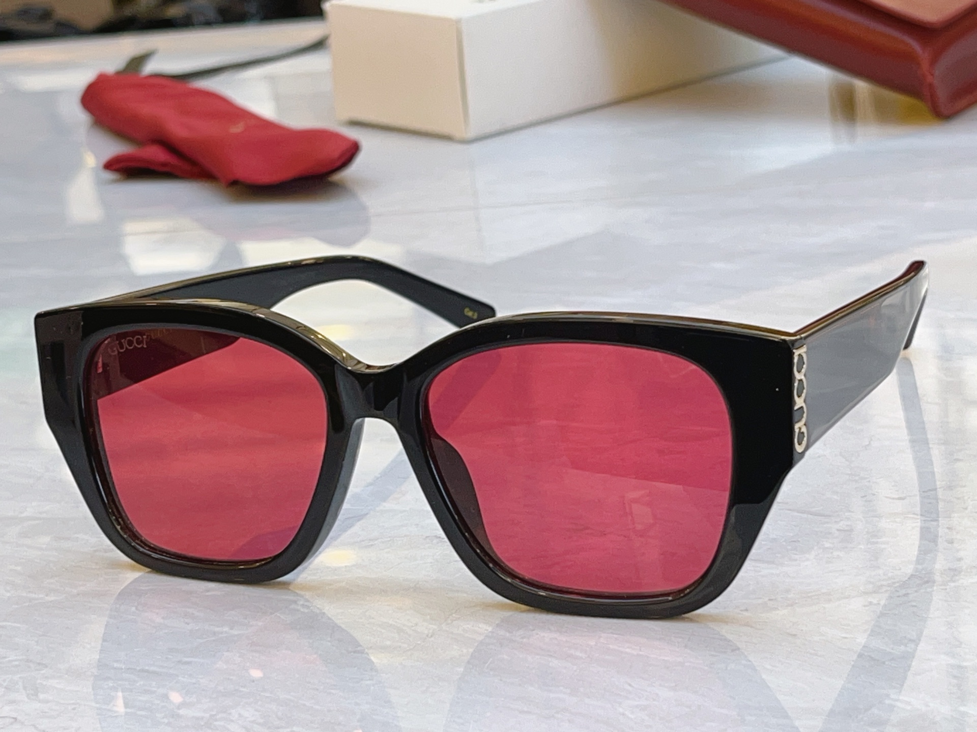 ，【GUCC*】古*驰新款太阳镜，MODEL：GG2043SA，SIZE：54口18-145