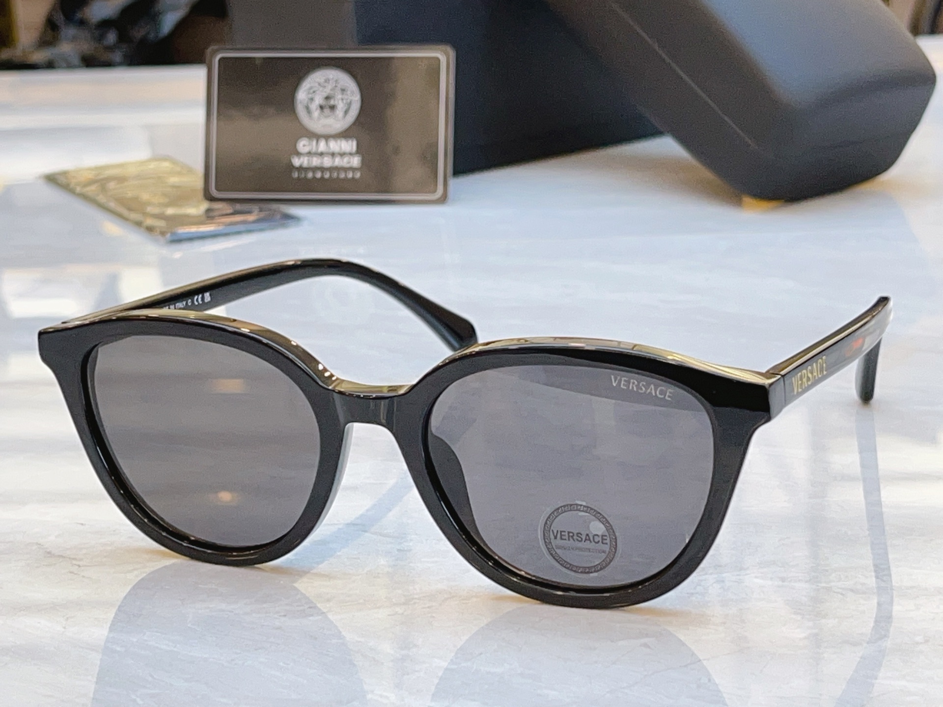 ，【VERSAC*】范思*哲新款太阳镜，MODEL：VE 3379D，SIZE：53口21-145