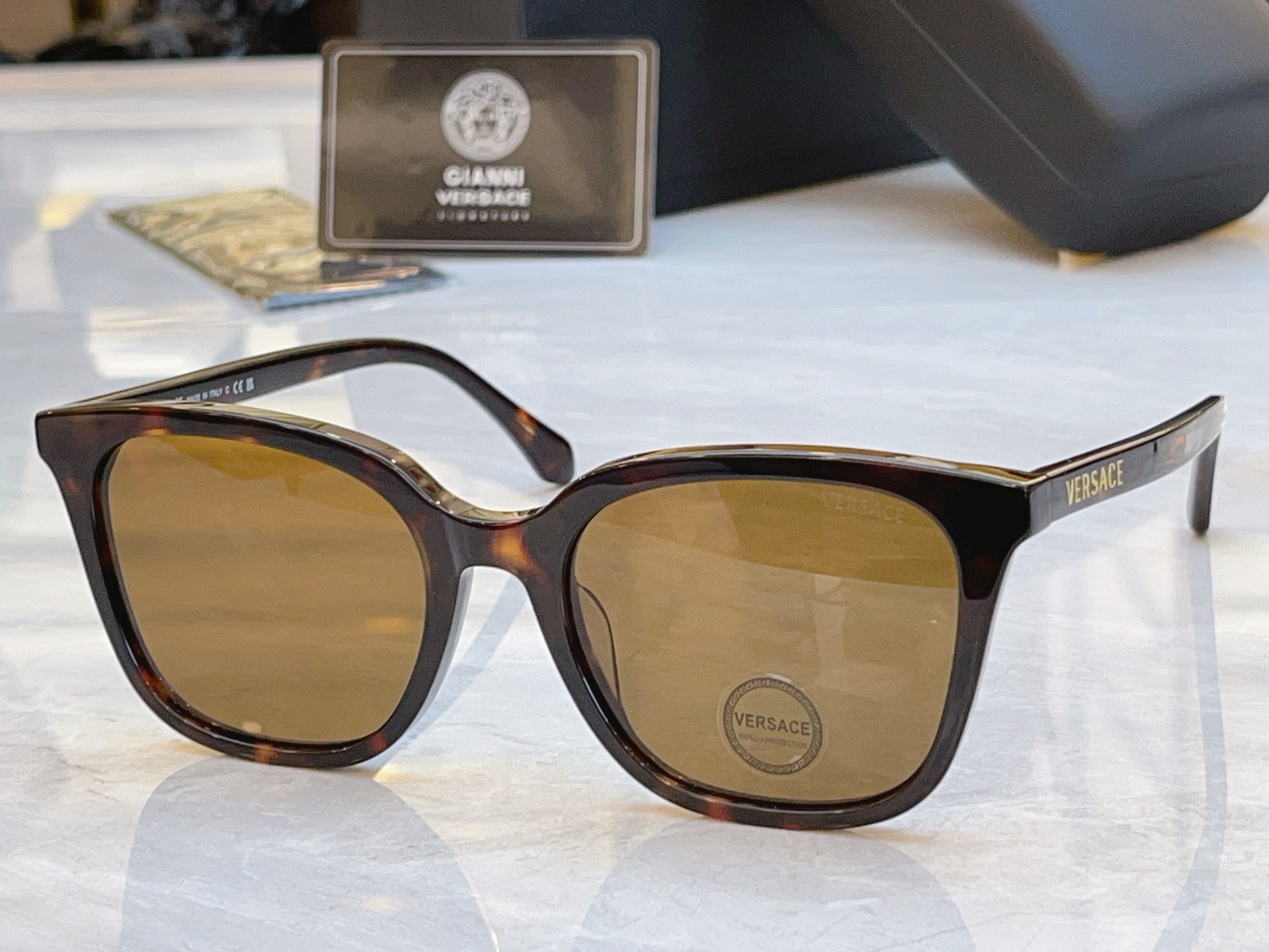 ，【VERSAC*】范思*哲新款太阳镜，MODEL：VE 3378D，SIZE：54口20-145