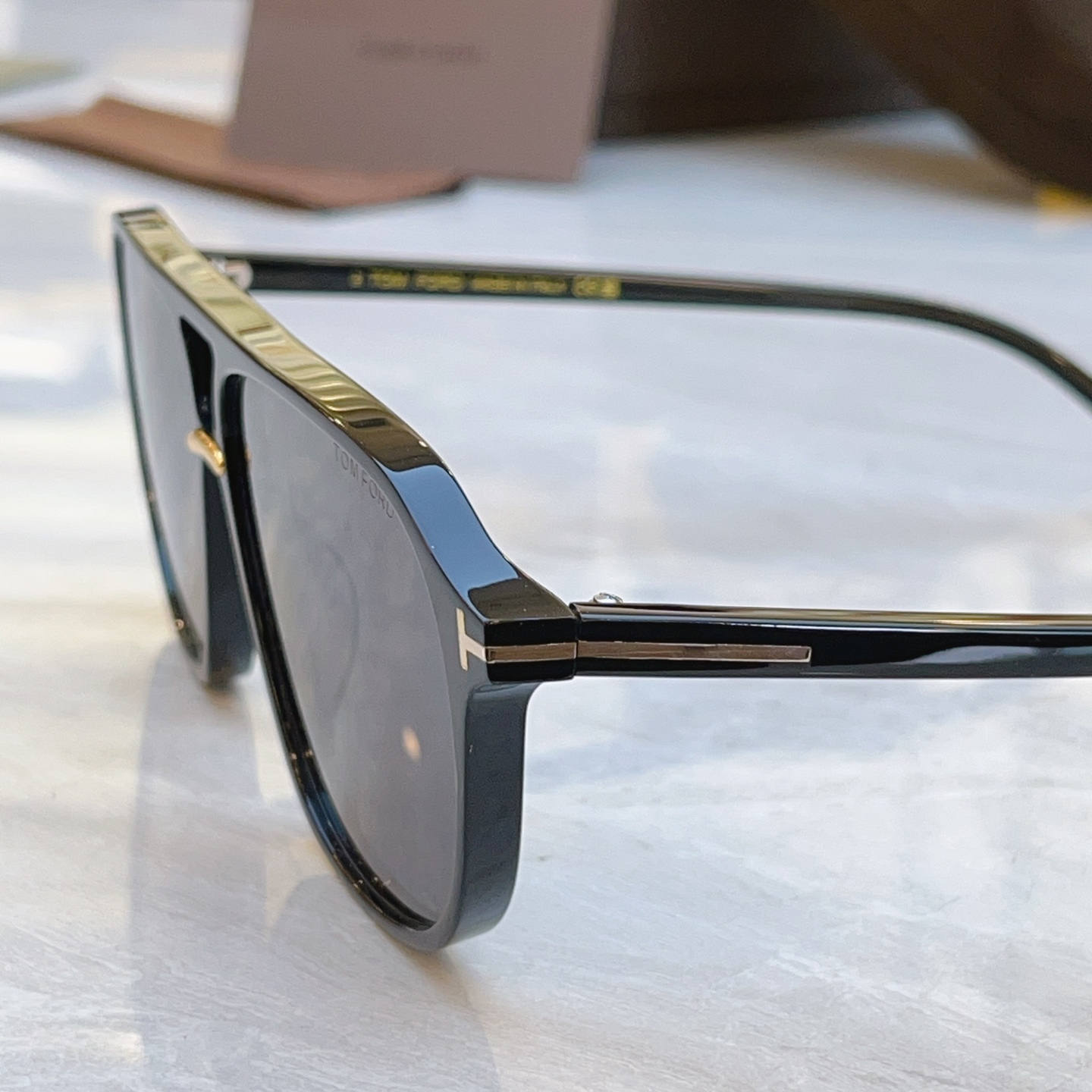 ，【TOM FOR*】汤姆*福特新款太阳镜，MODEL：FT1026，SIZE：61口12-145