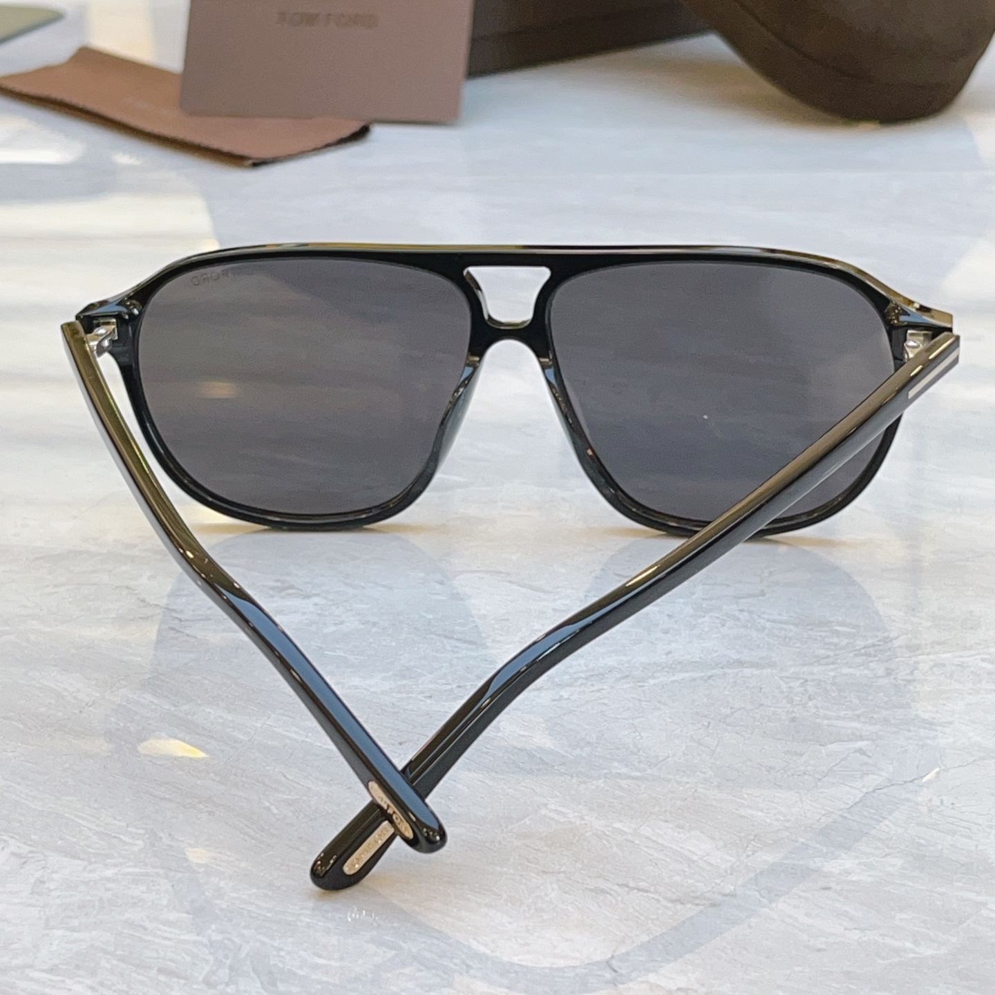 ，【TOM FOR*】汤姆*福特新款太阳镜，MODEL：FT1026，SIZE：61口12-145