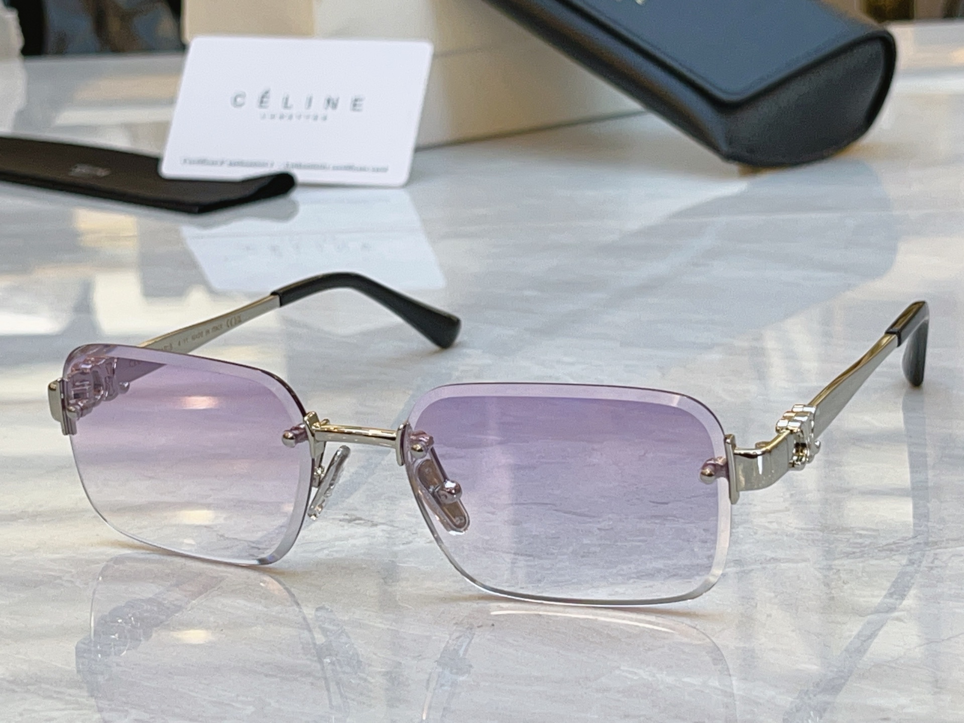 ，【CELIN*】赛*琳新款太阳镜， MODEL:CL42139U，SIZE: 55口19-143
