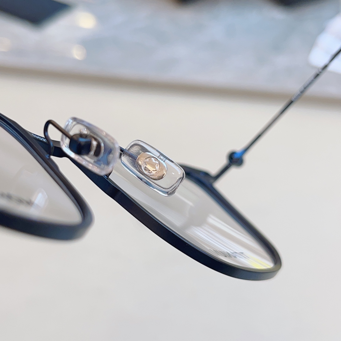 ，【MONT BLAN*】万宝*龙新款太阳镜，钛架✨MODEL:MB0356O，SIZE:53口21-1