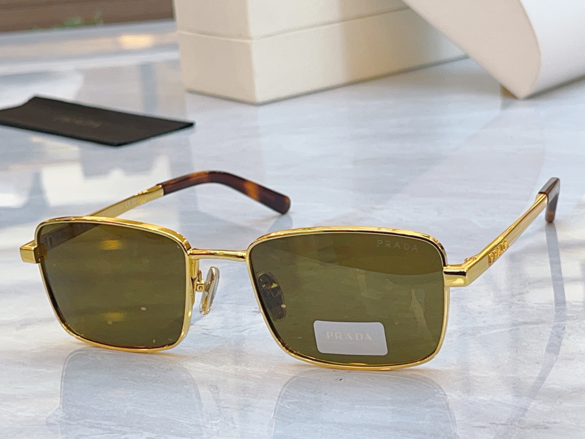 ，【PRAD*】普拉*达新款太阳镜🕶️，MODEL：PR D54S，SIZE：55口19-140