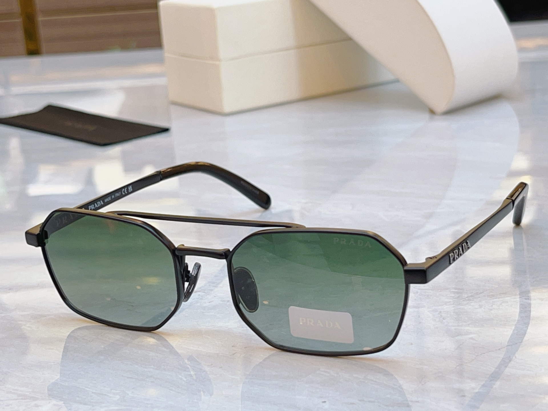 ，【PRAD*】普拉*达新款太阳镜🕶️，MODEL：PR D53S，SIZE：55口19-140