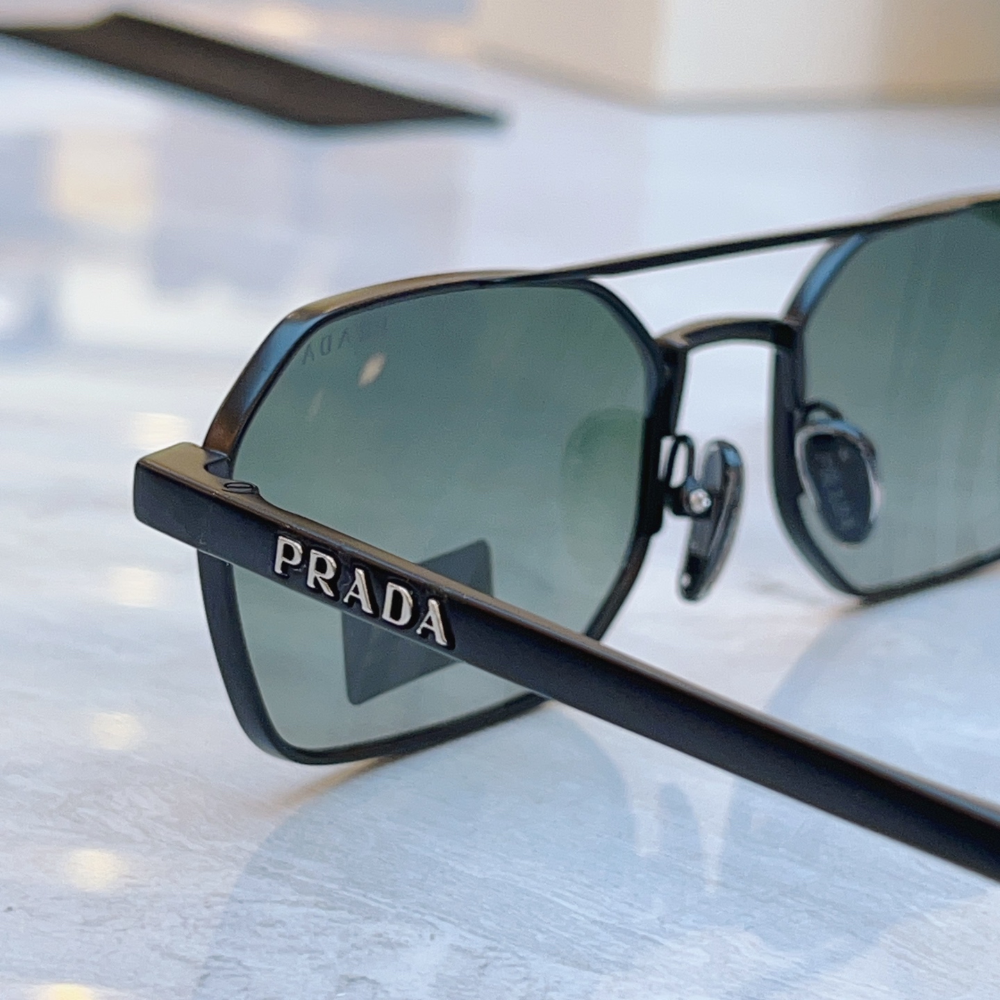 ，【PRAD*】普拉*达新款太阳镜🕶️，MODEL：PR D53S，SIZE：55口19-140