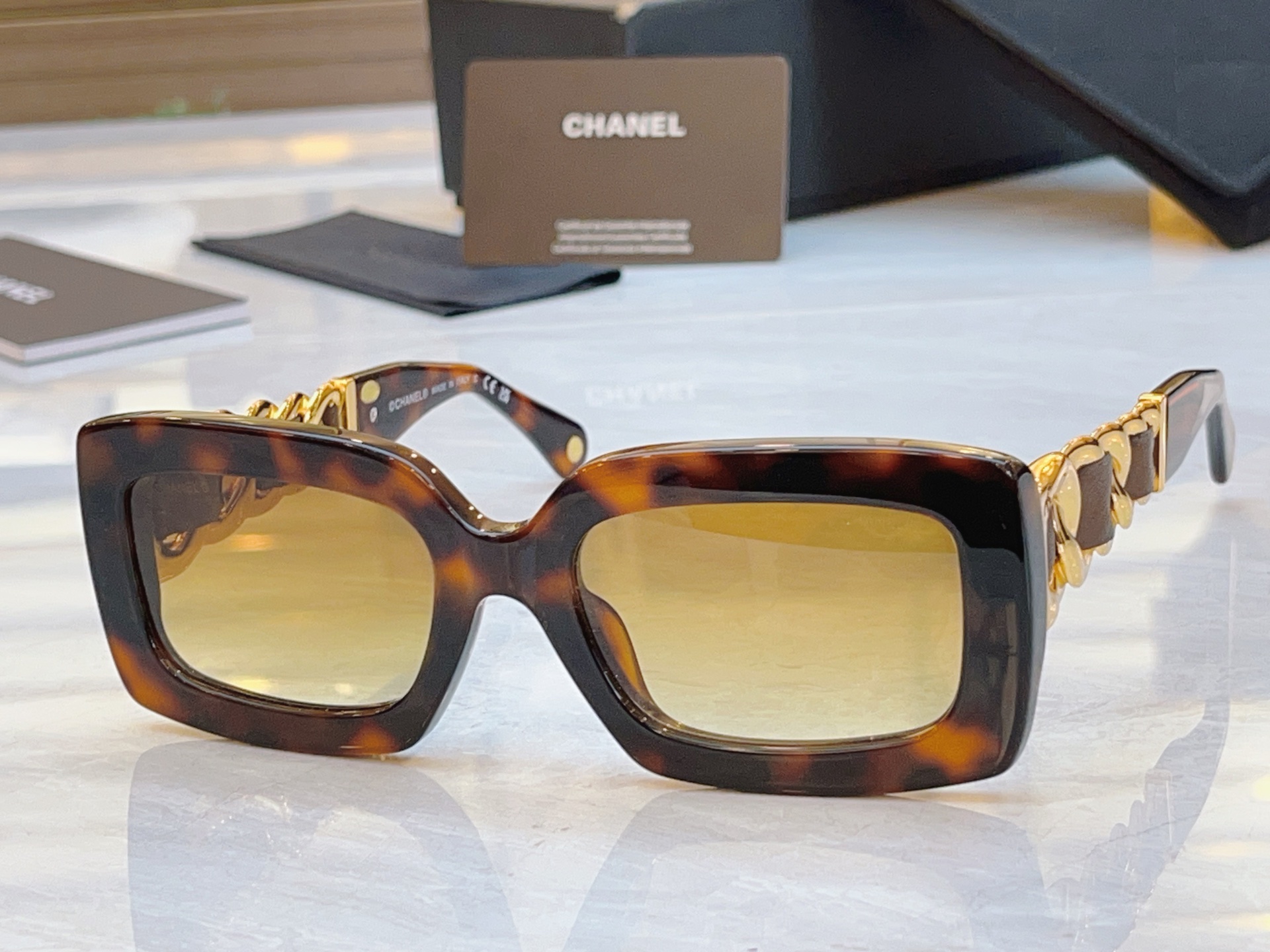 ，【CHANE*】香奈*儿新款太阳镜，MODEL：CH9183，SIZE：54口20-140