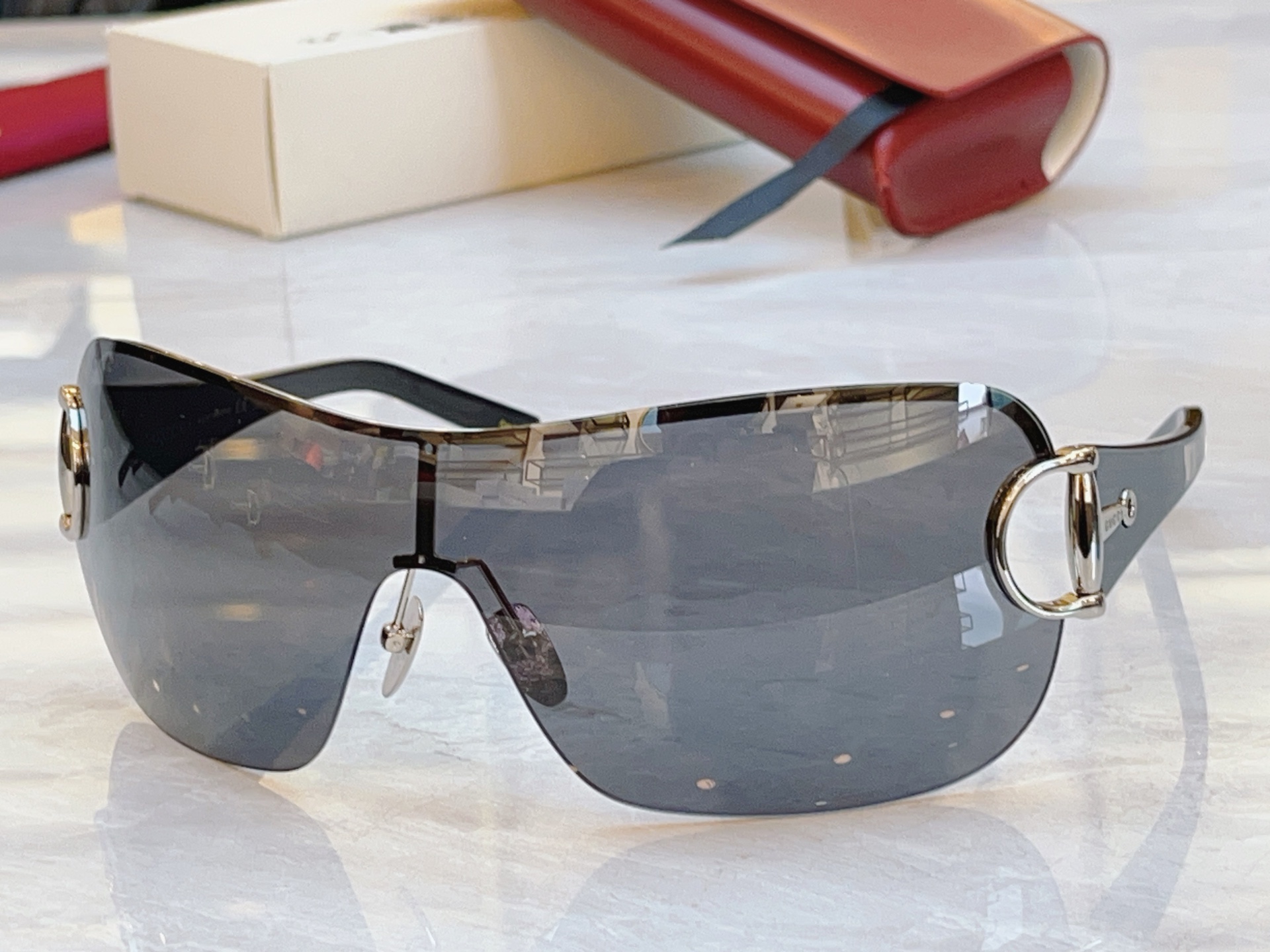 ，【GUCC*】古*驰新款太阳镜，MODEL：GG2174S，SIZE：58口1-110