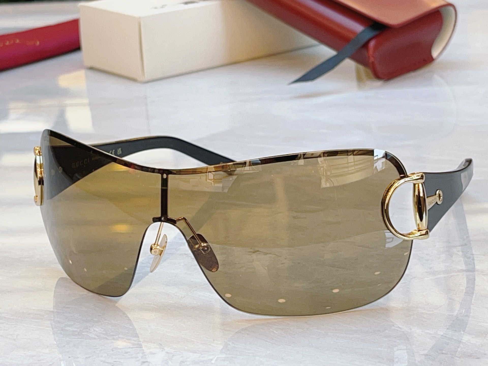 ，【GUCC*】古*驰新款太阳镜，MODEL：GG2174S，SIZE：58口1-110