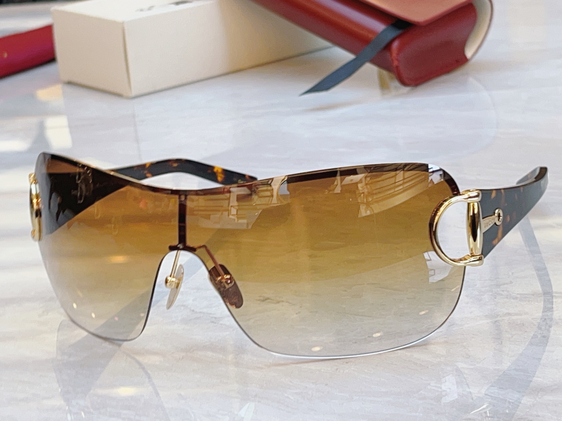 ，【GUCC*】古*驰新款太阳镜，MODEL：GG2174S，SIZE：58口1-110