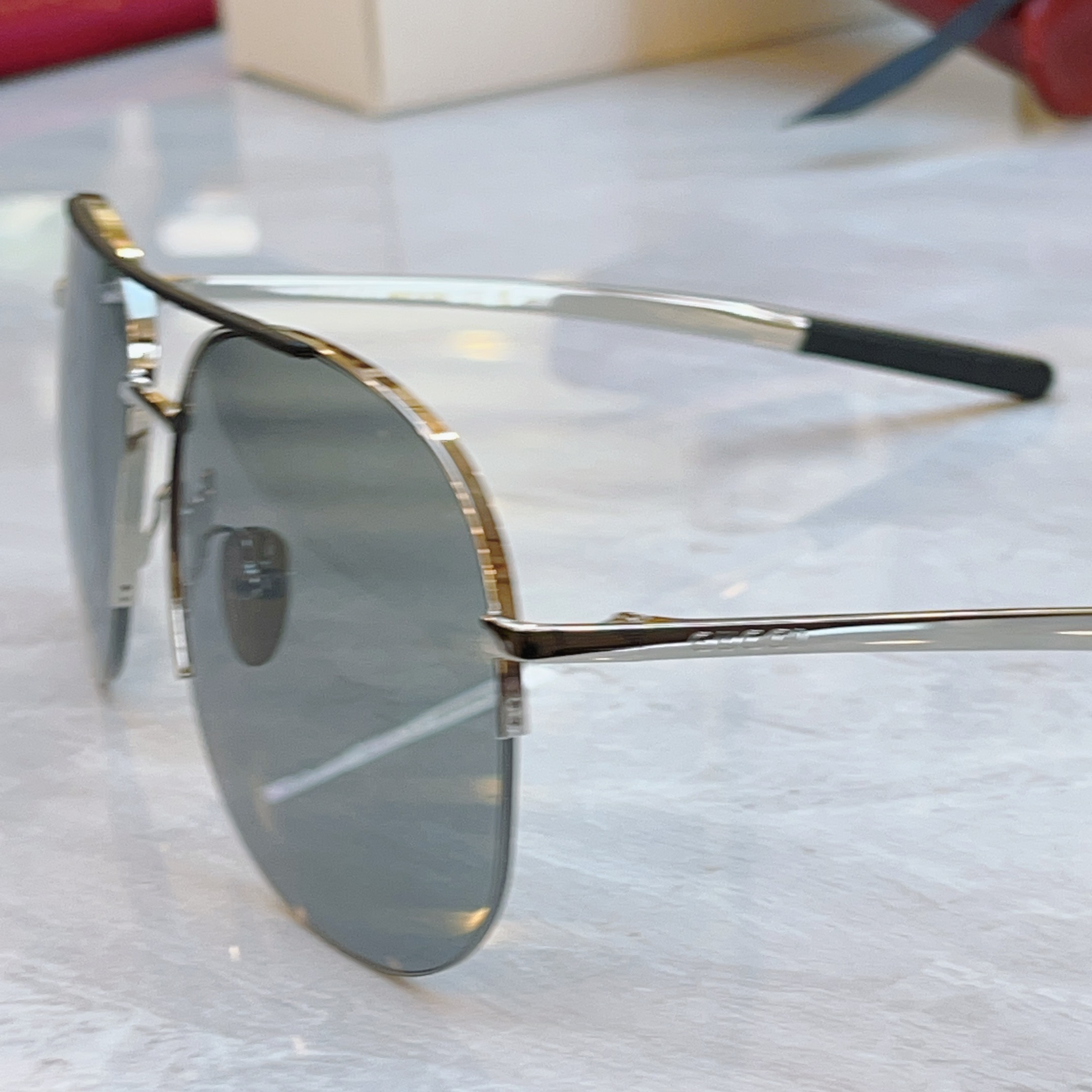 ，【GUCC*】古*驰新款太阳镜，MODEL：GG2165S，SIZE：61口16-135