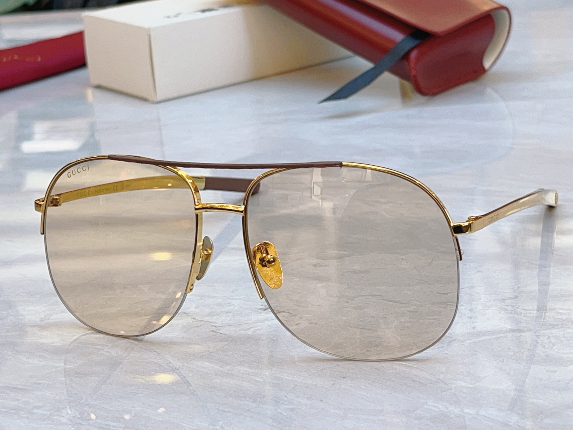 ，【GUCC*】古*驰新款太阳镜，MODEL：GG2165S，SIZE：61口16-135