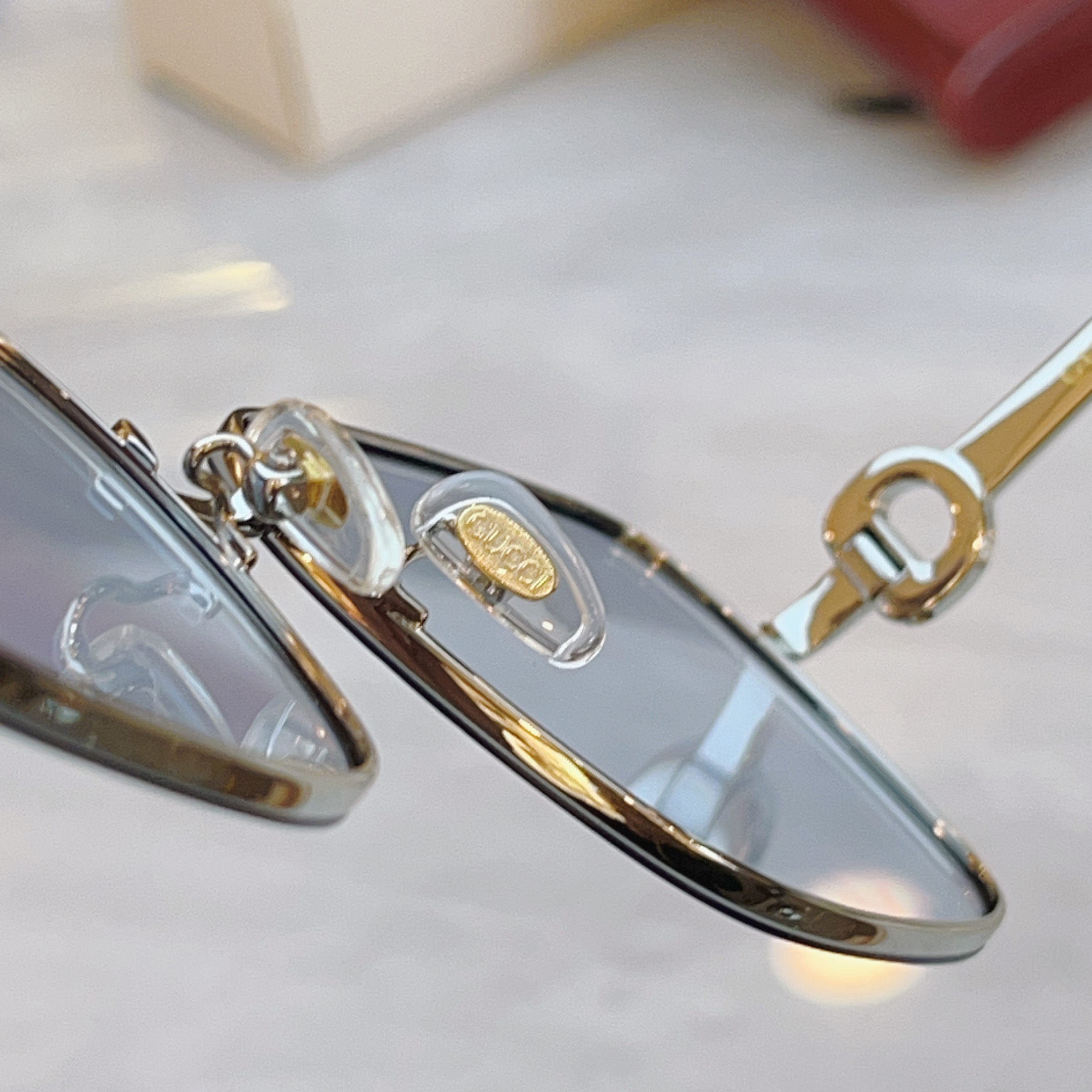 ，【GUCC*】古*驰新款太阳镜，MODEL：GG1552S，SIZE：59口18-145