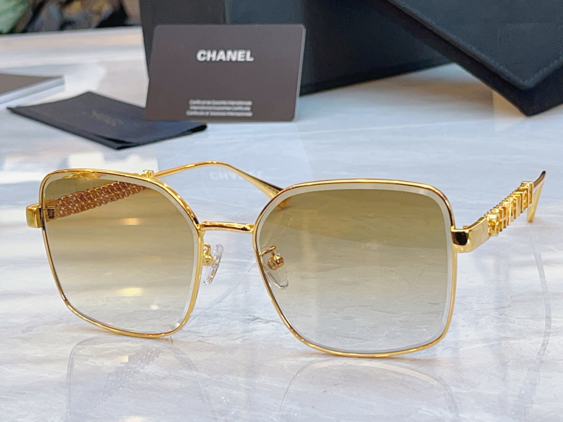 ，【CHANE*】香奈*儿新款太阳镜，MODEL：CH5517-H，SIZE：59口18-145