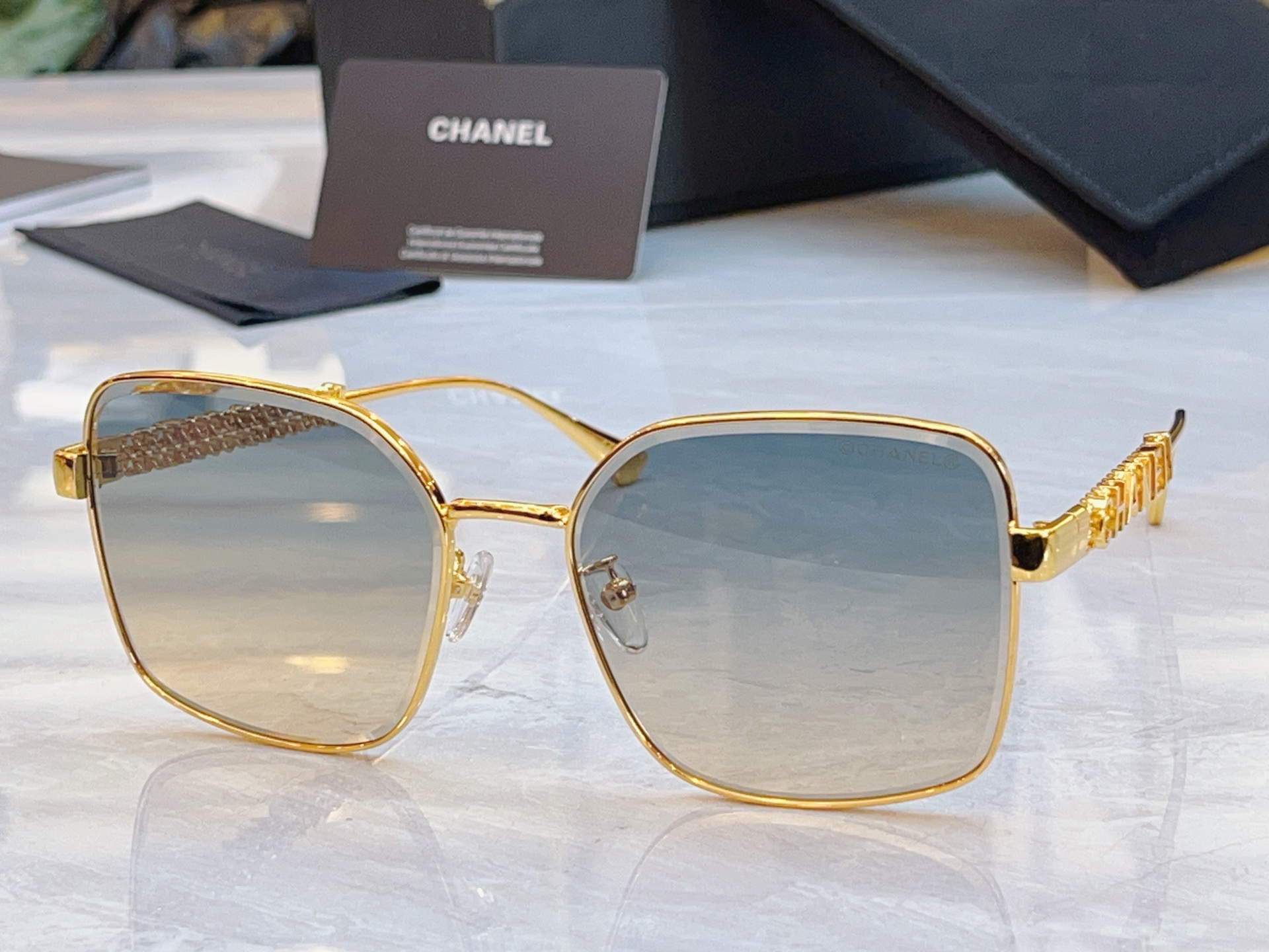 ，【CHANE*】香奈*儿新款太阳镜，MODEL：CH5517-H，SIZE：59口18-145