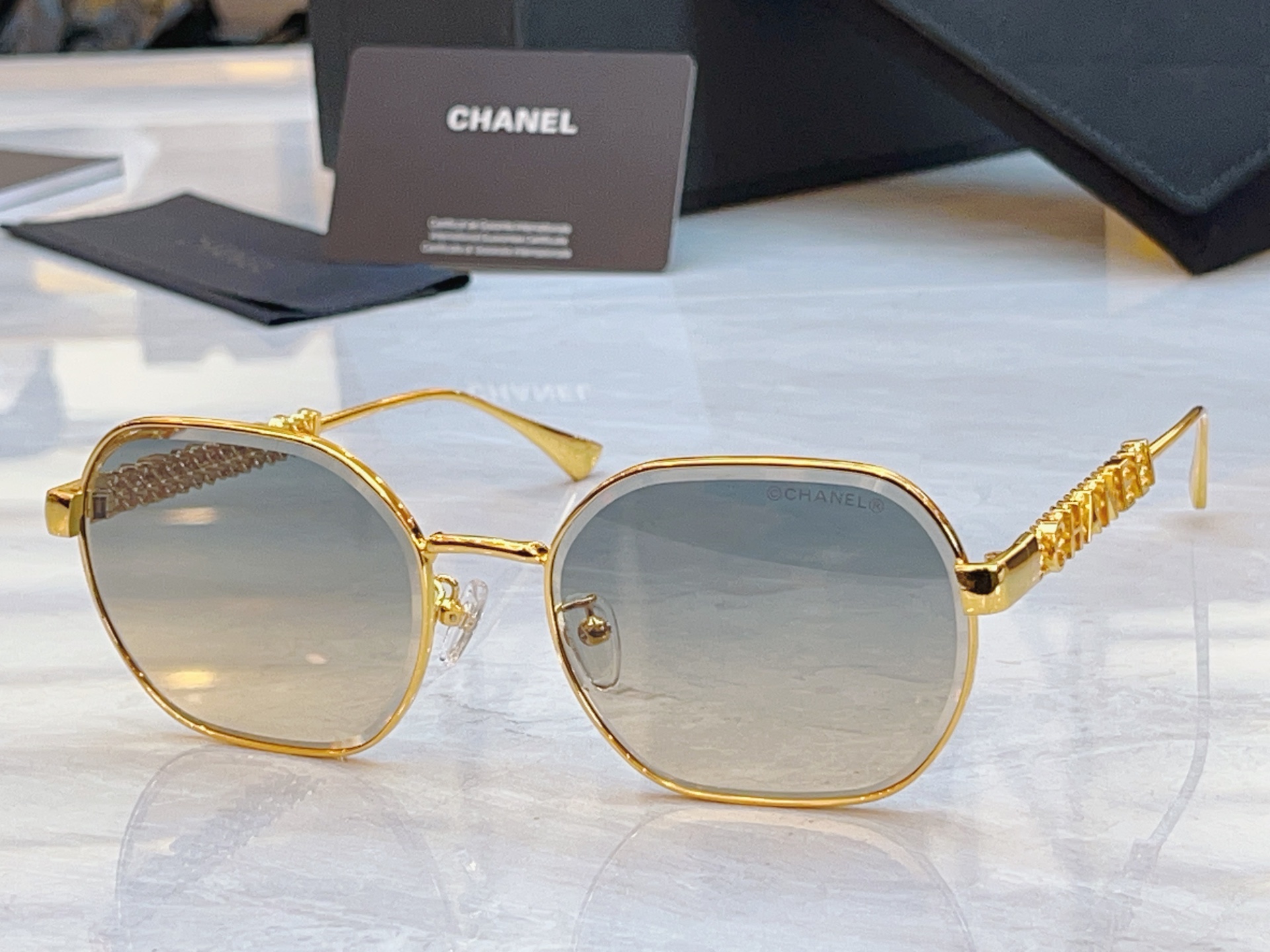 ，【CHANE*】香奈*儿新款太阳镜，MODEL：CH5516-H，SIZE：58口18-140