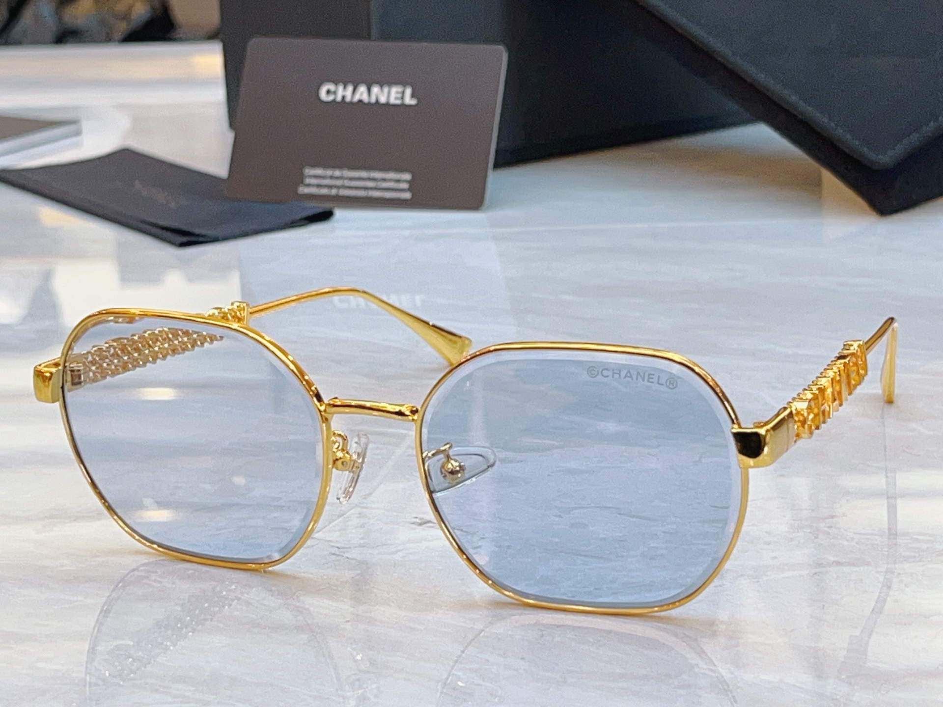 ，【CHANE*】香奈*儿新款太阳镜，MODEL：CH5516-H，SIZE：58口18-140