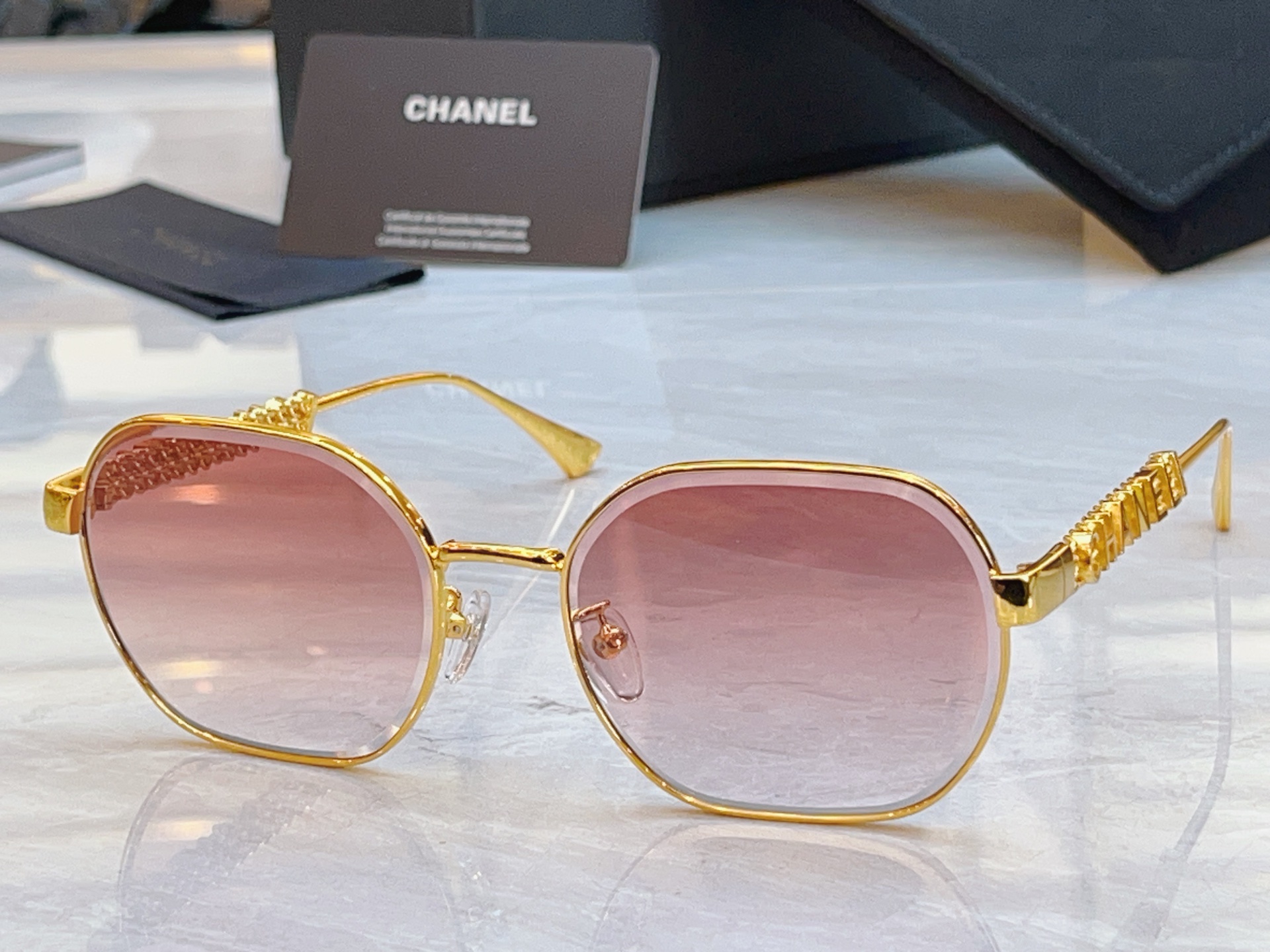 ，【CHANE*】香奈*儿新款太阳镜，MODEL：CH5516-H，SIZE：58口18-140