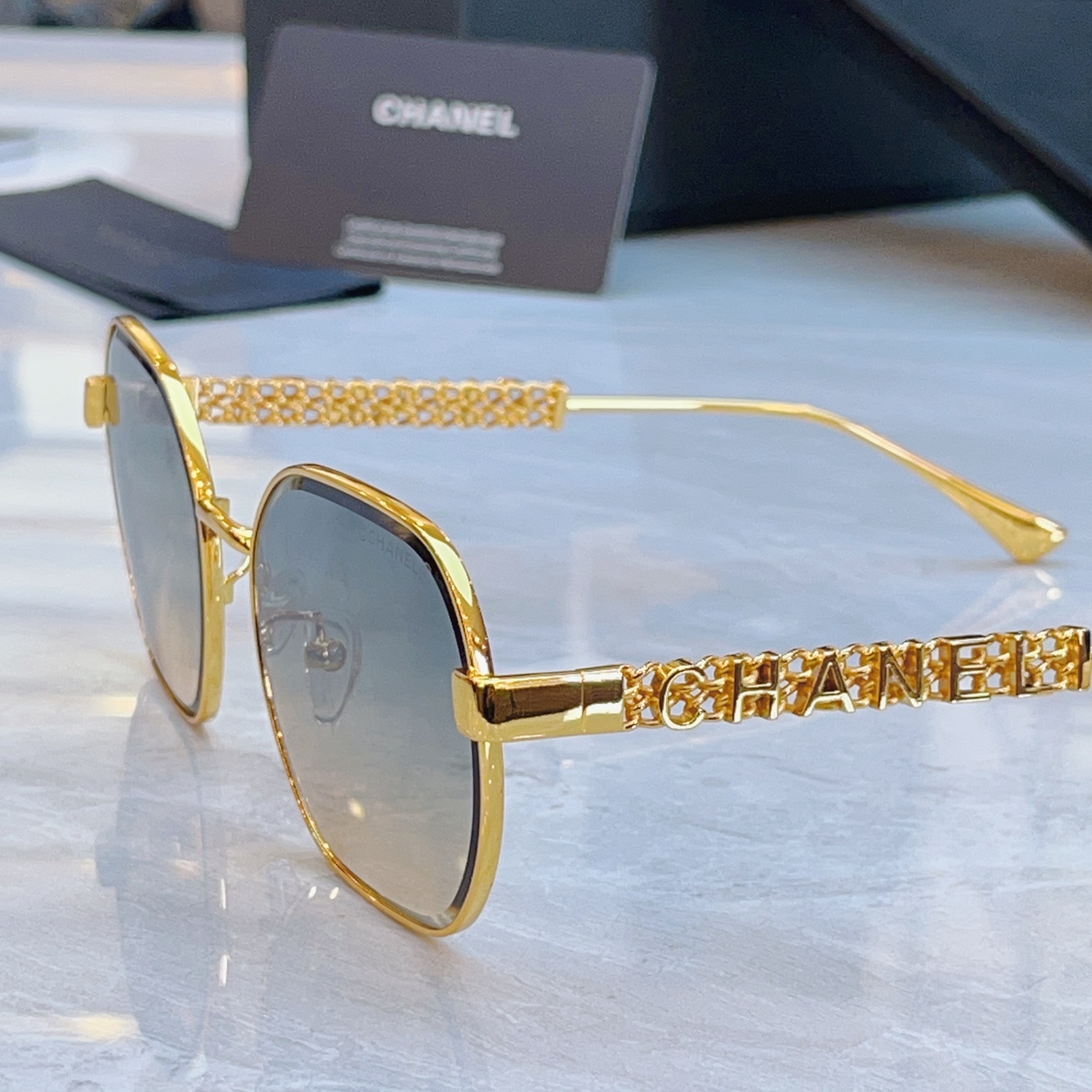 ，【CHANE*】香奈*儿新款太阳镜，MODEL：CH5516-H，SIZE：58口18-140